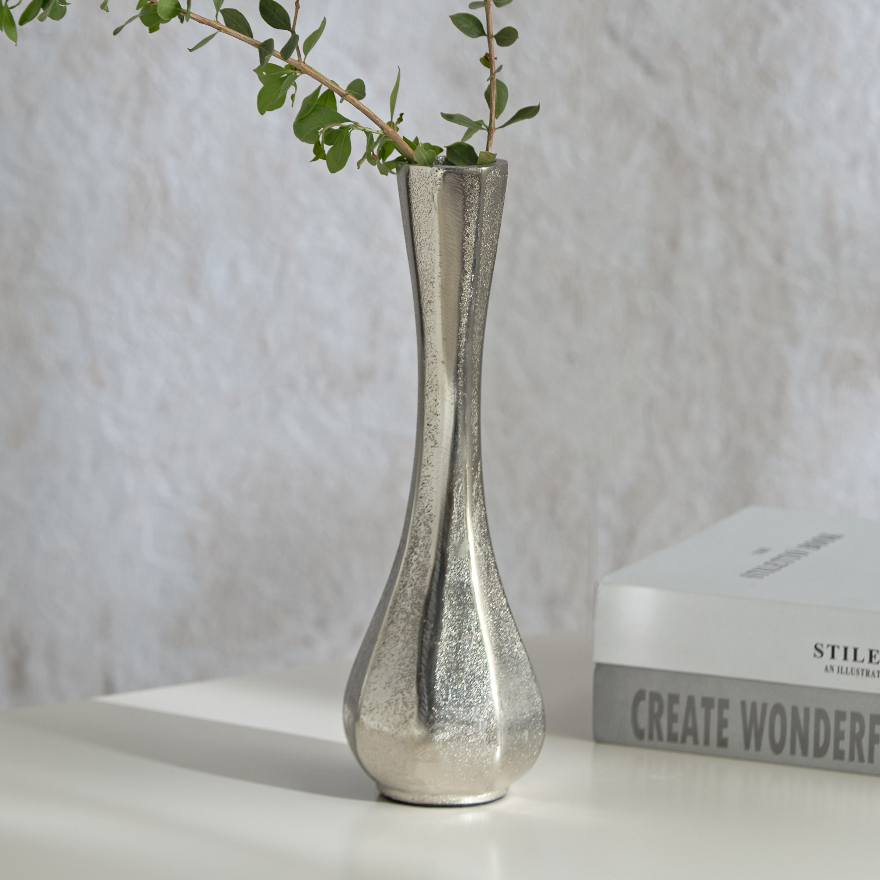 مزهرية زهور ألومنيوم من ريك - 7x7x22 سم-hbxhomeware-hbxdecorandfurnishings-image-1