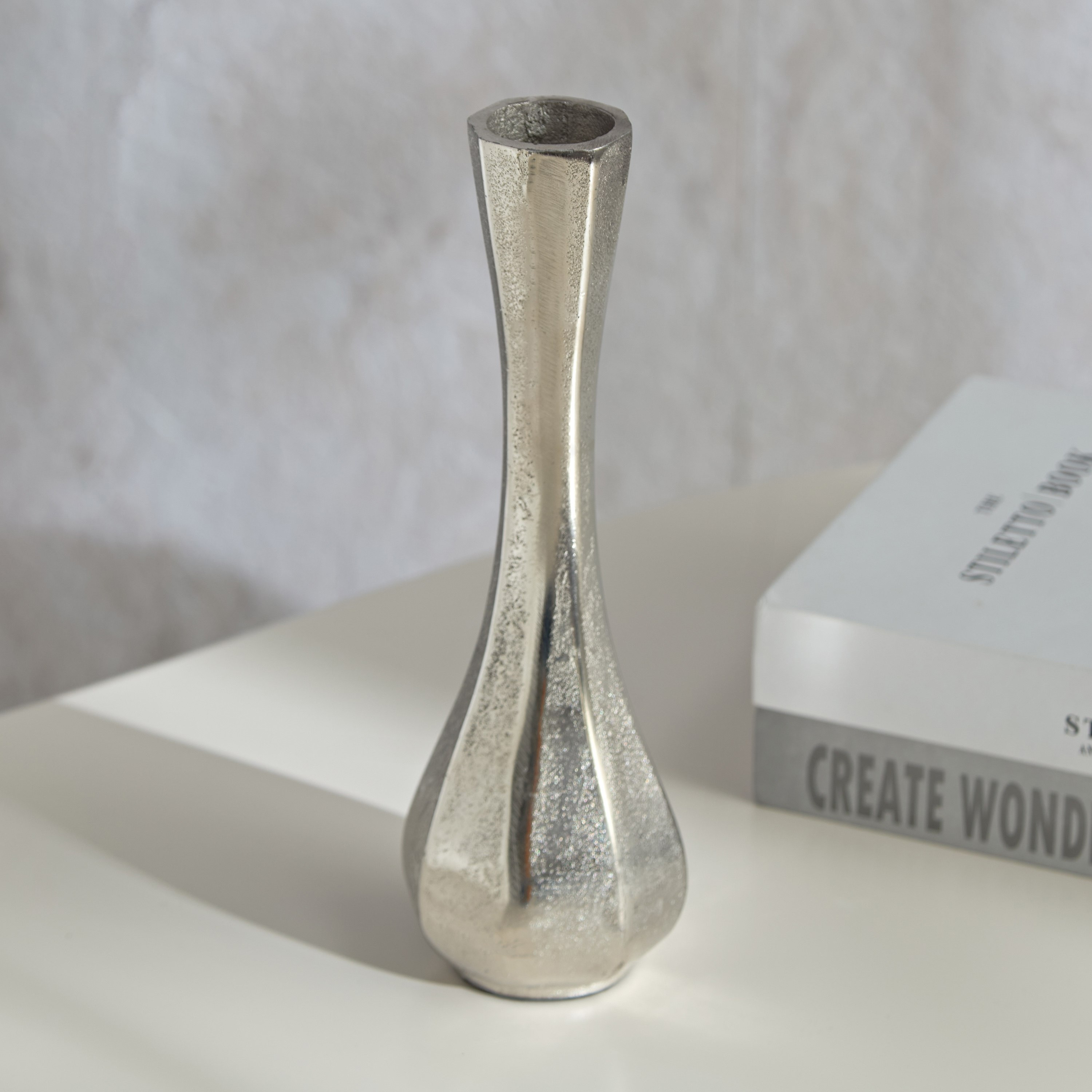 مزهرية زهور ألومنيوم من ريك - 7x7x22 سم-hbxhomeware-hbxdecorandfurnishings-image-2