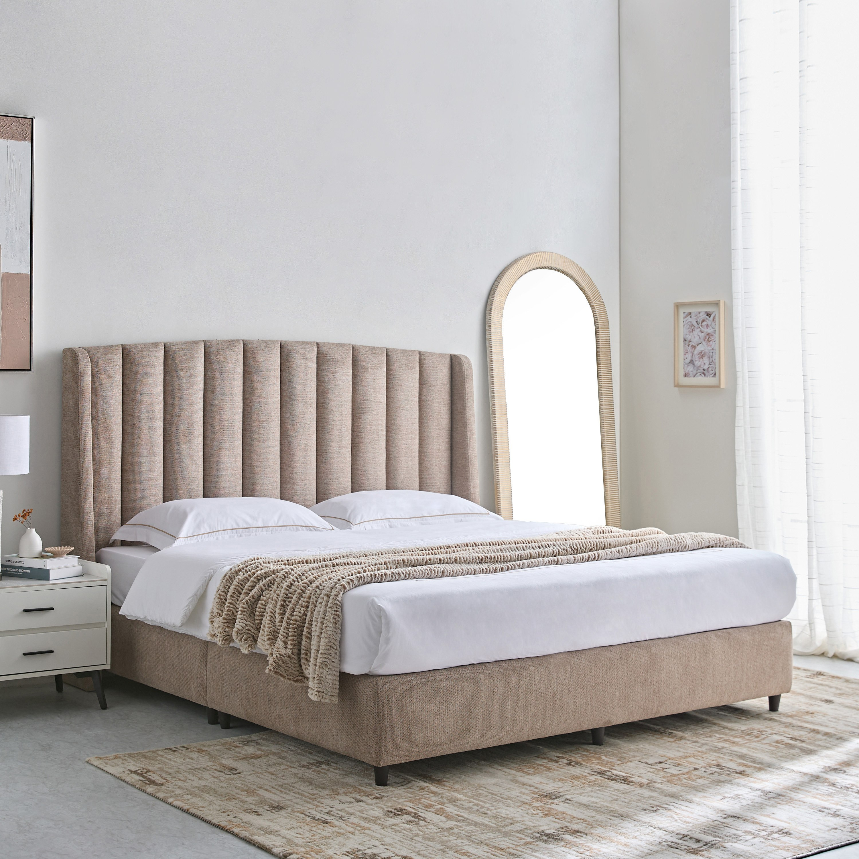سرير كوين منجد من ماين لويس - 150x200 سم-hbxbedroom-bedsandbedsets-beds-queen-image-1