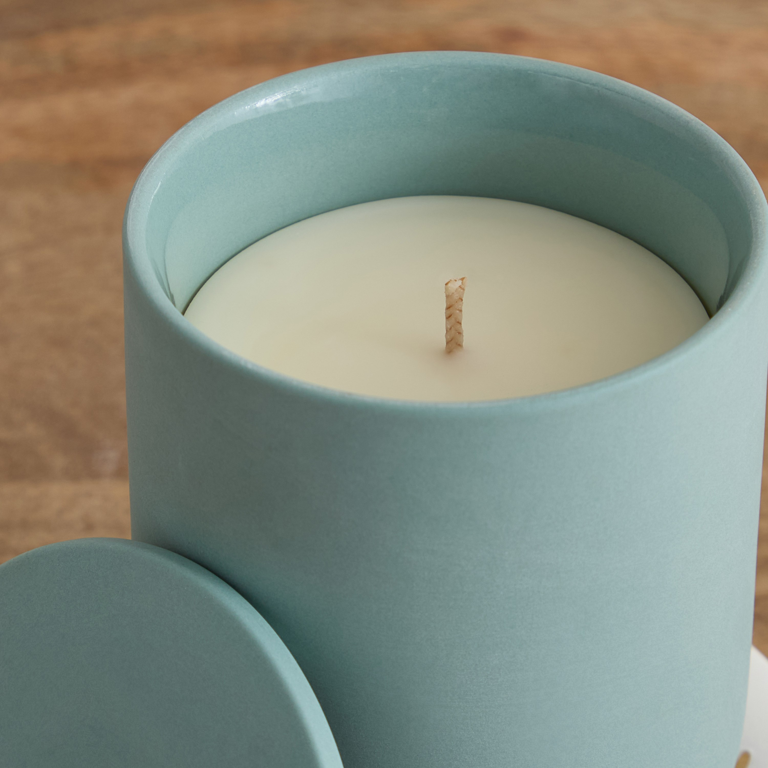 جرّة شموع من السيراميك الفاخر سبلايم فيلفيت من رورا - 250 جم-hbxlivingroom-decorandaccessories-candles-image-3