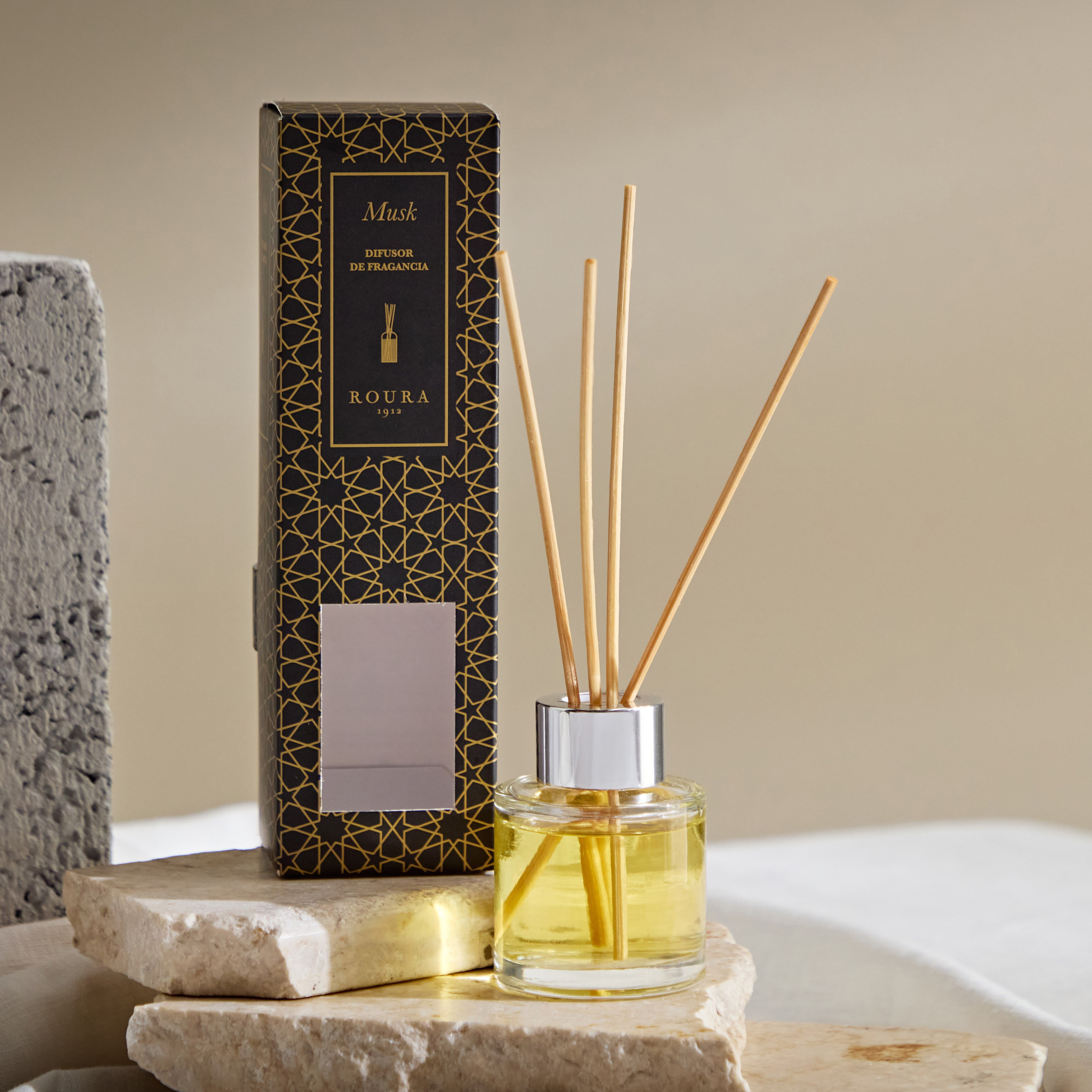موزع عطور إسباني برائحة المسك الأبيض بأعواد خشبية أرابياننايتس من رورا - 50 مل-hbxhomeware-hbxdecorandfurnishings-image-1