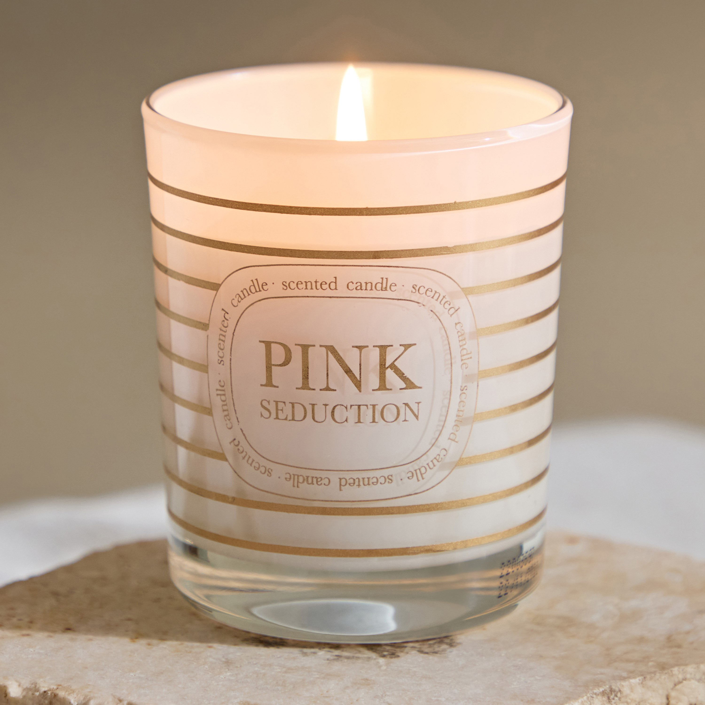 شمعة إسبانية معطرة جولد أند بينك سيداكشن من رورا - 130 جم-hbxlivingroom-decorandaccessories-candles-image-2