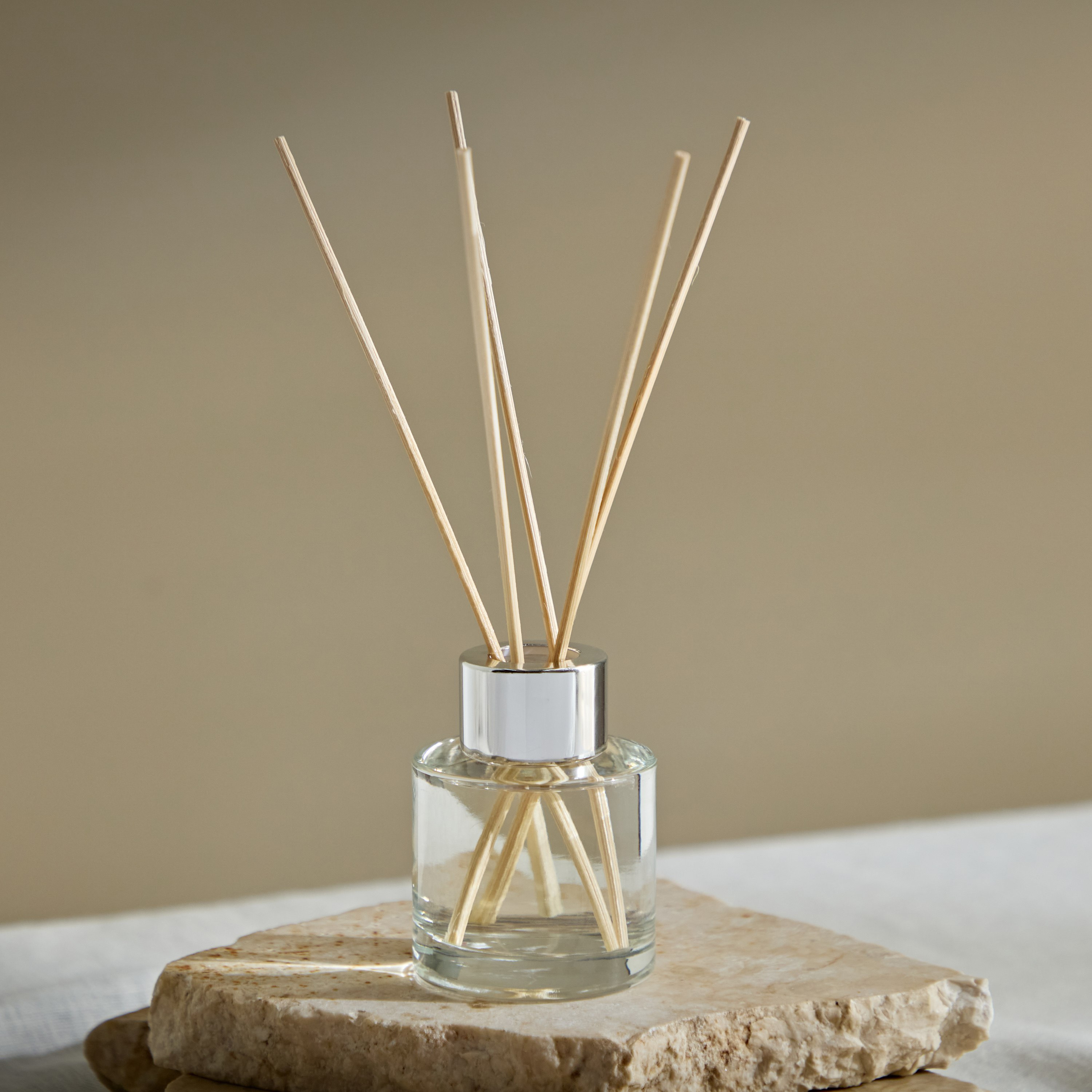 موزع عطور إسباني بأعواد خشبية جولد بينك سيداكشن من رورا - 50 مل-PROMO_HB_AE_B1G1_250925-image-2