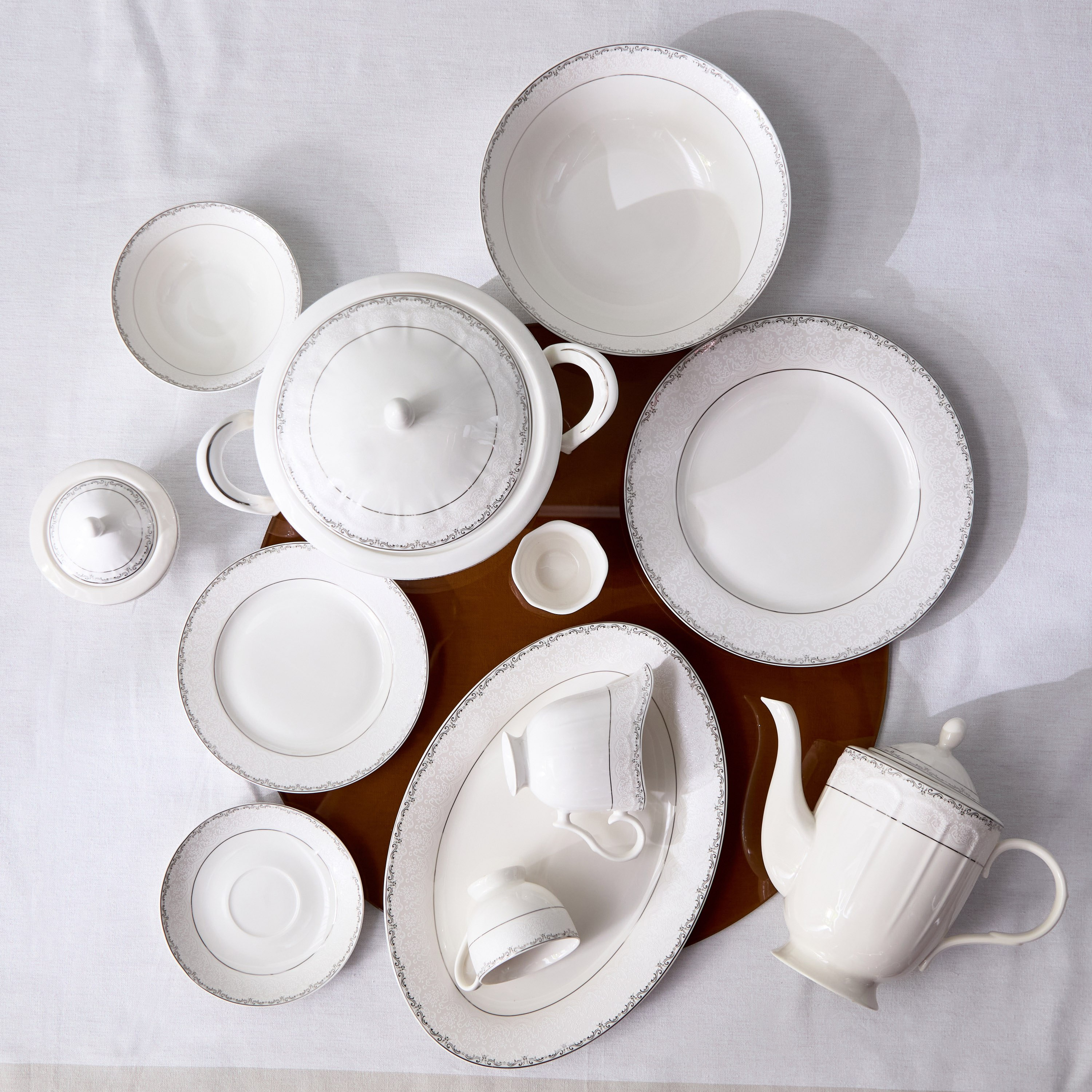 طقم عشاء 95 قطعة من الخزف الصيني من رويال - 12 شخصًا-hbxhomeware-hbxkitchen-image-2