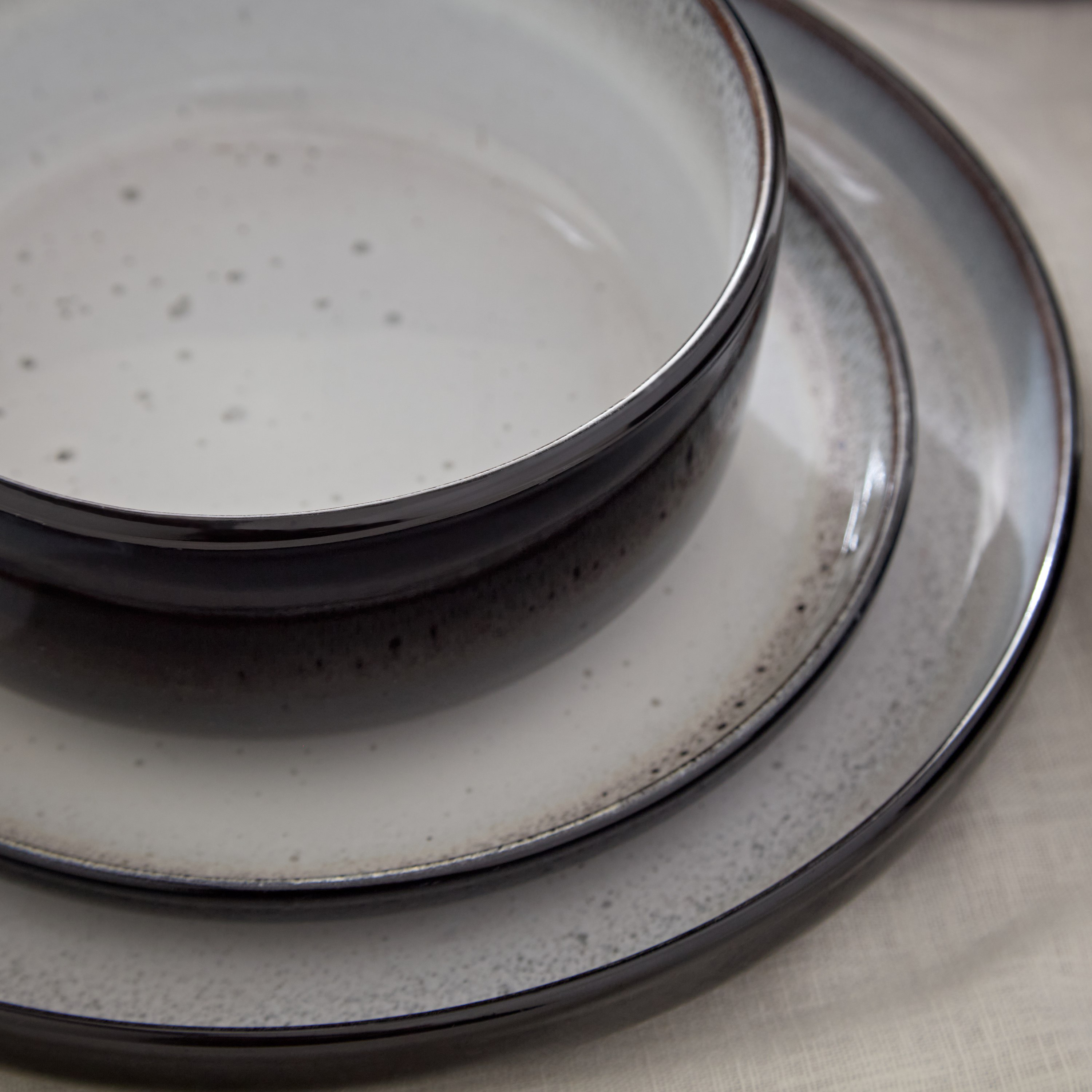 طقم عشاء فخار 12 قطعة إيدج من إليجنزا - 4 أفراد-hbxhomeware-hbxkitchen-image-4