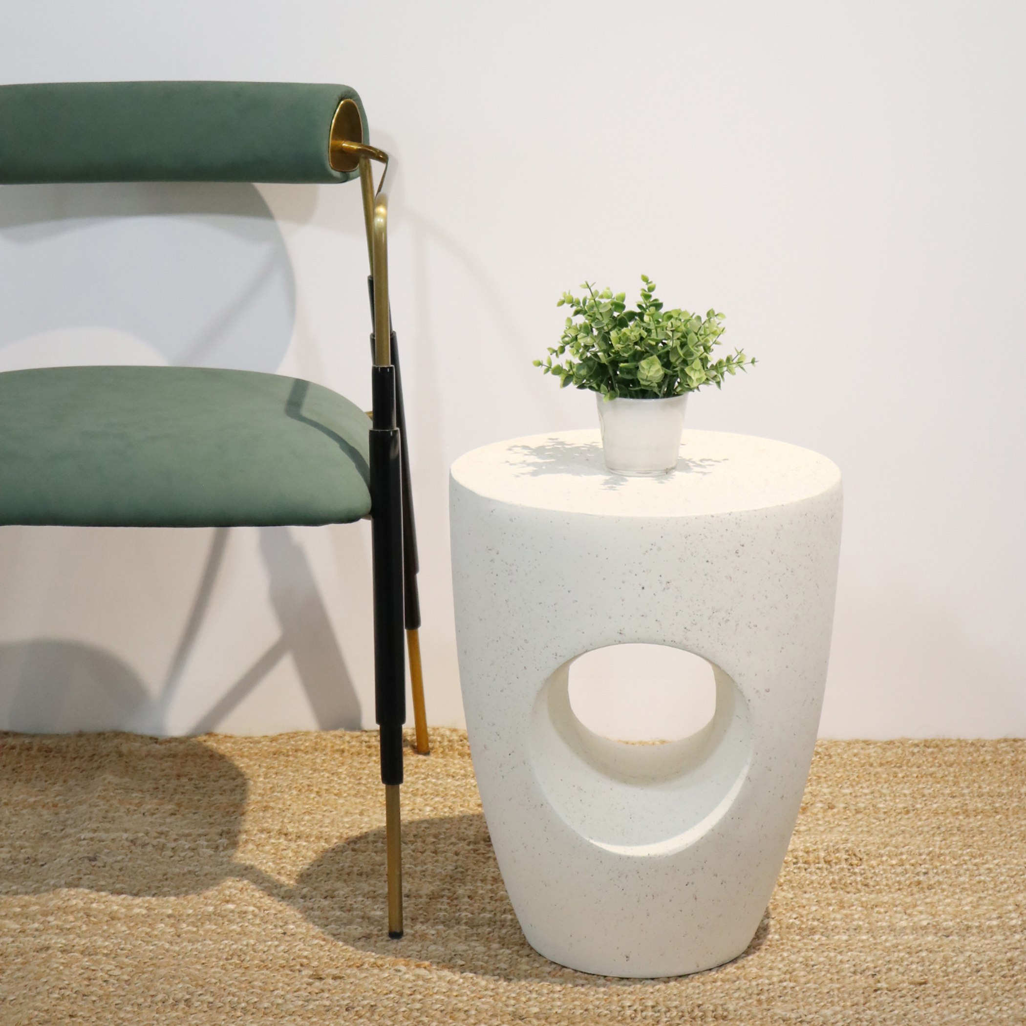 طاولة فردية بوليريسين من هيلين-hbxfurniture-livingroom-endtables-image-1