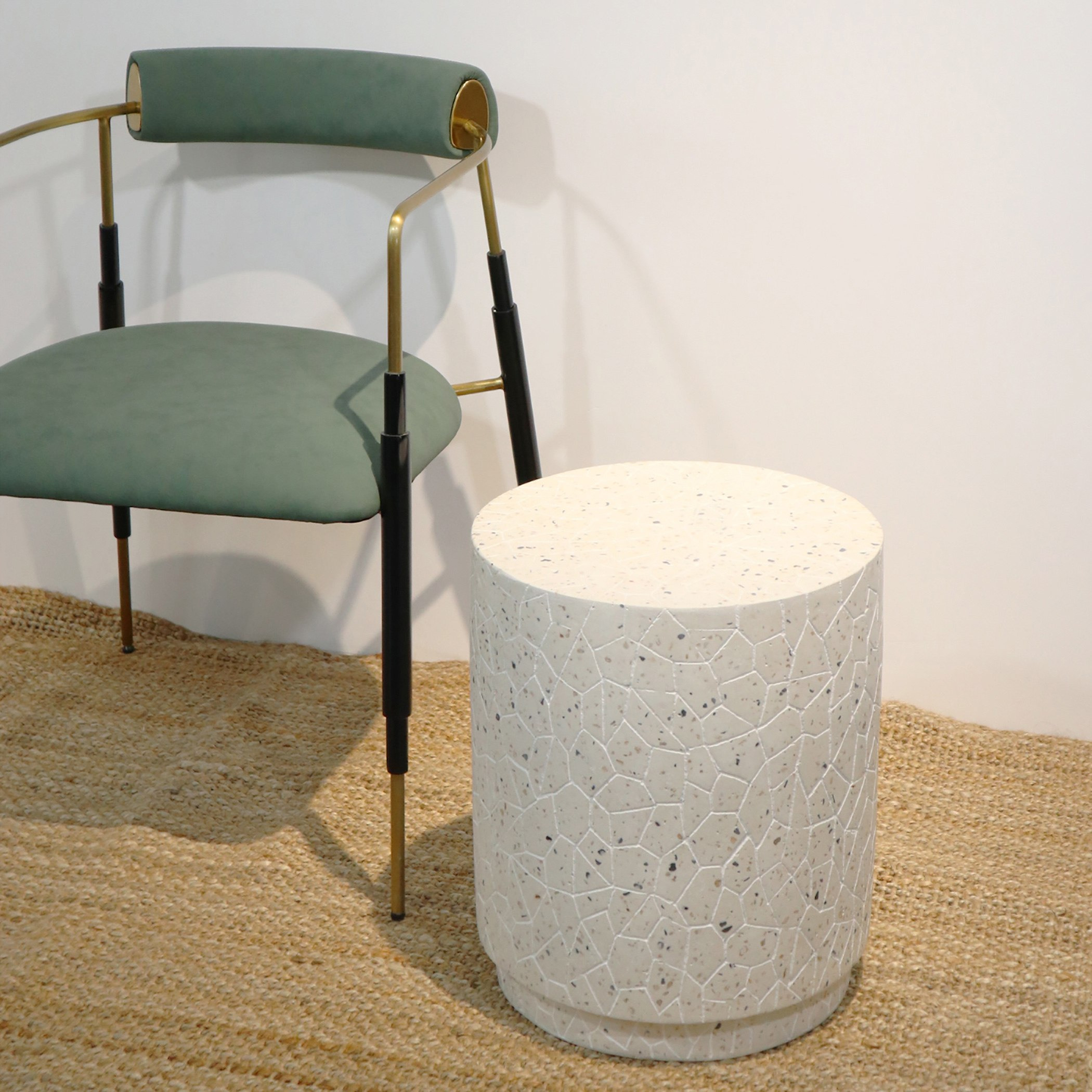طاولة زينة جانبية للمساحات الخارجية أو الداخلية من فيرا أجيمون-hbxfurniture-livingroom-endtables-image-3