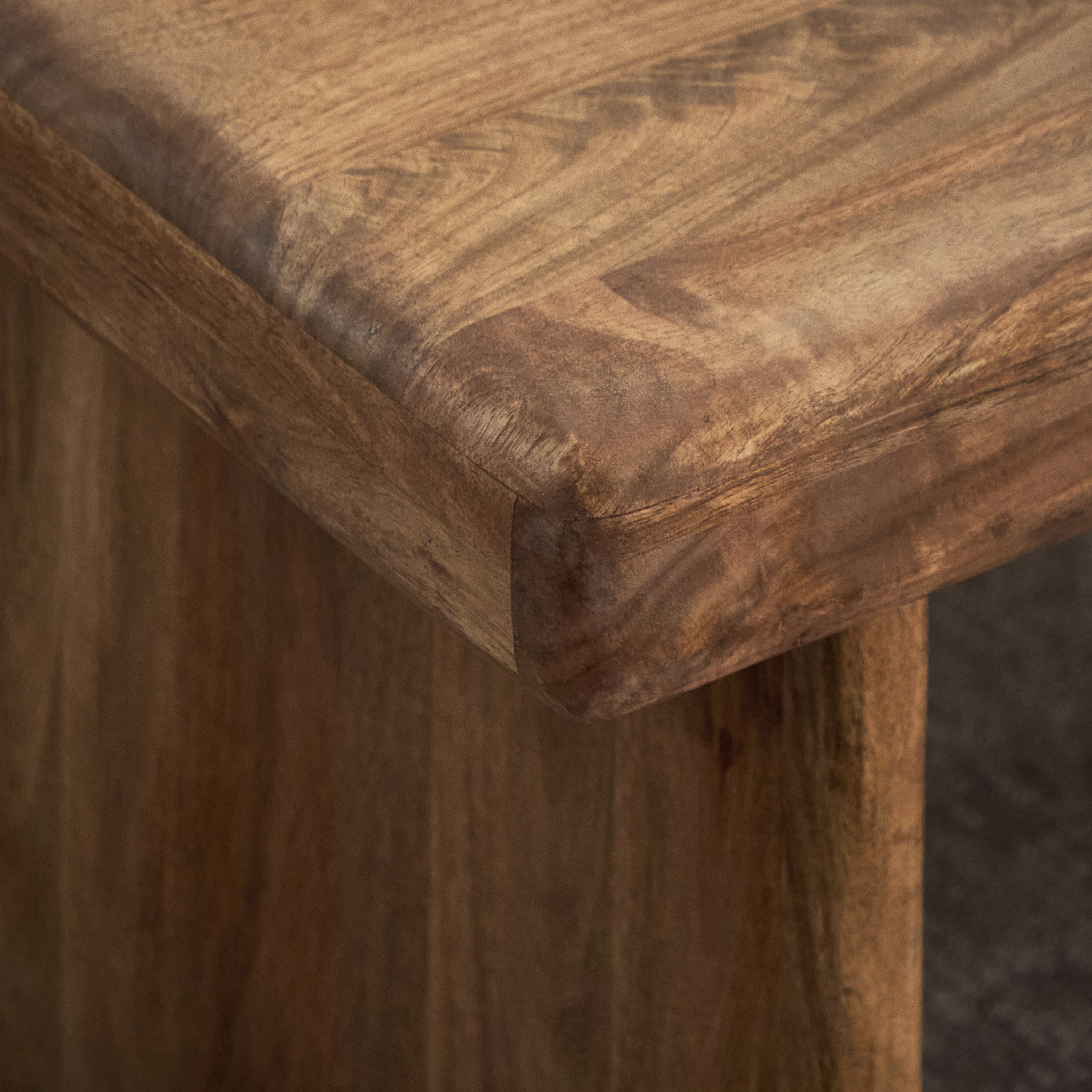 طاولة قهوة من الخشب الصلب - كلايتون من كافون-PROMO_HB_UAE_THRESHOLD_Furniture_020426-image-6