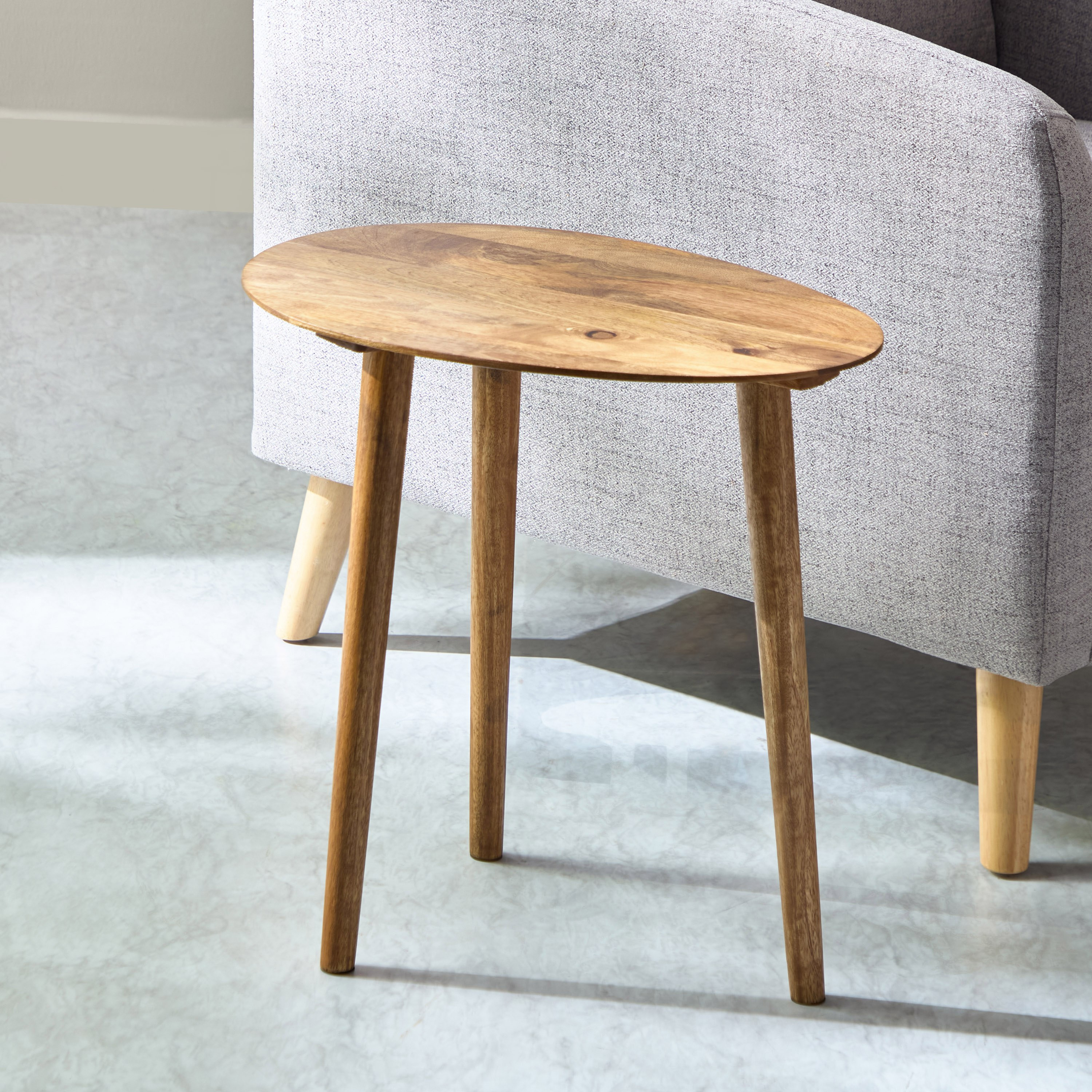 طاولة جانبية بيضاوية من الخشب الصلب - موريا من فيندرا-hbxfurniture-livingroom-endtables-image-2