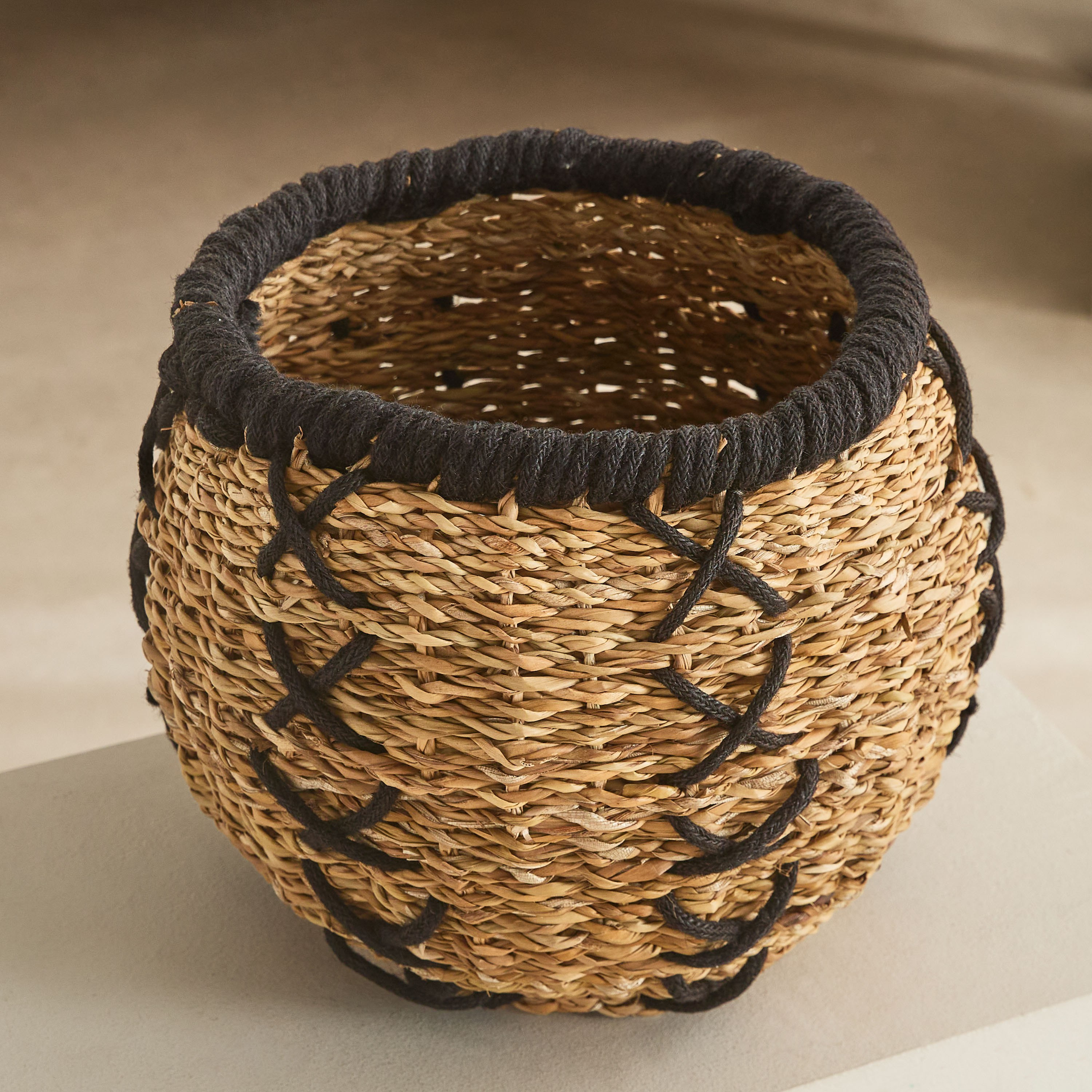 سلة تخزين متعددة الاستخدامات من ناتشورالوم ستيتش - 28x26 سم-hbxbedroom-bedroomaccessories-bedroomstorage-image-2