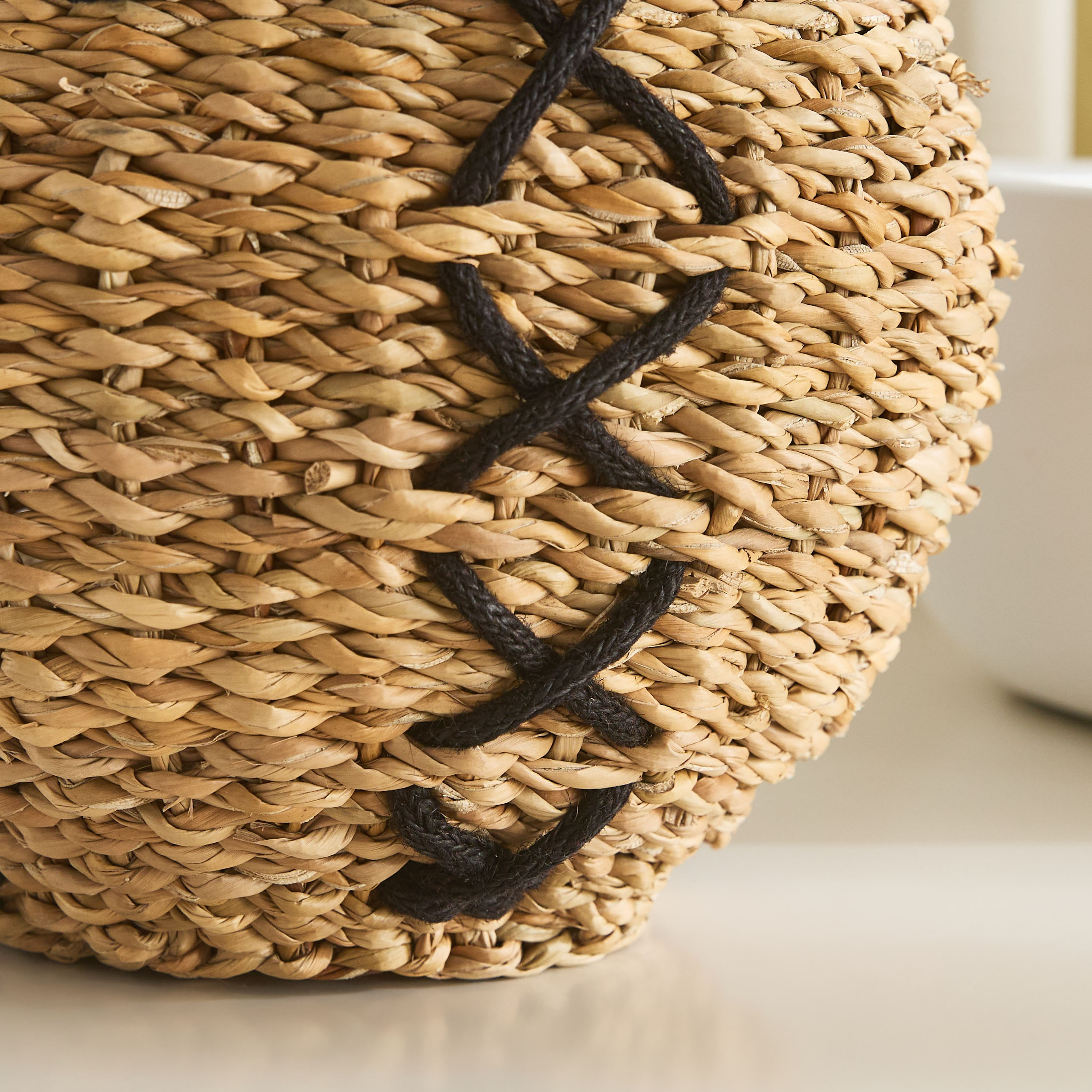 سلة تخزين متعددة الاستخدامات من ناتشورالوم ستيتش - 25x22 سم-hbxbedroom-bedroomaccessories-bedroomstorage-image-4