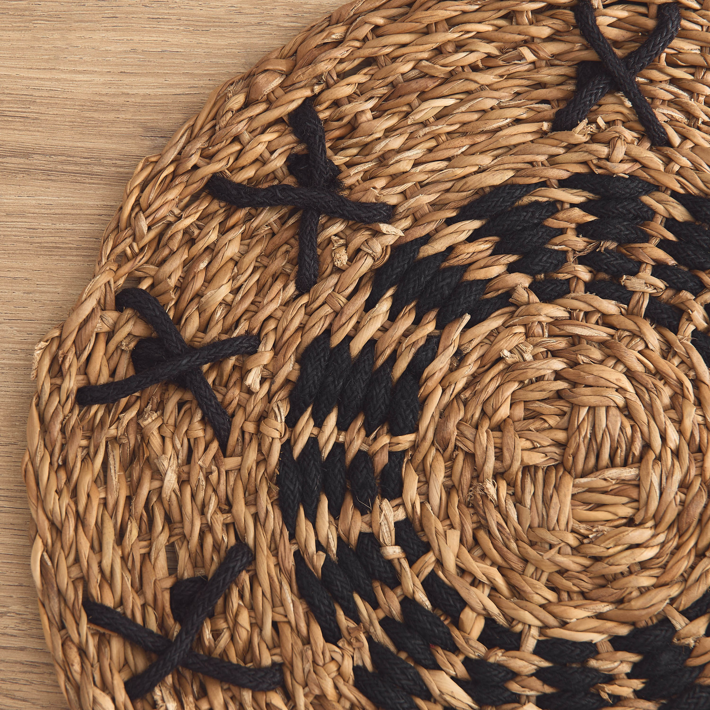 لبادة صحون من ناتشورالوم - 35 سم-hbxdecorandfurnishings-homefurnishings-tablelinens-image-2