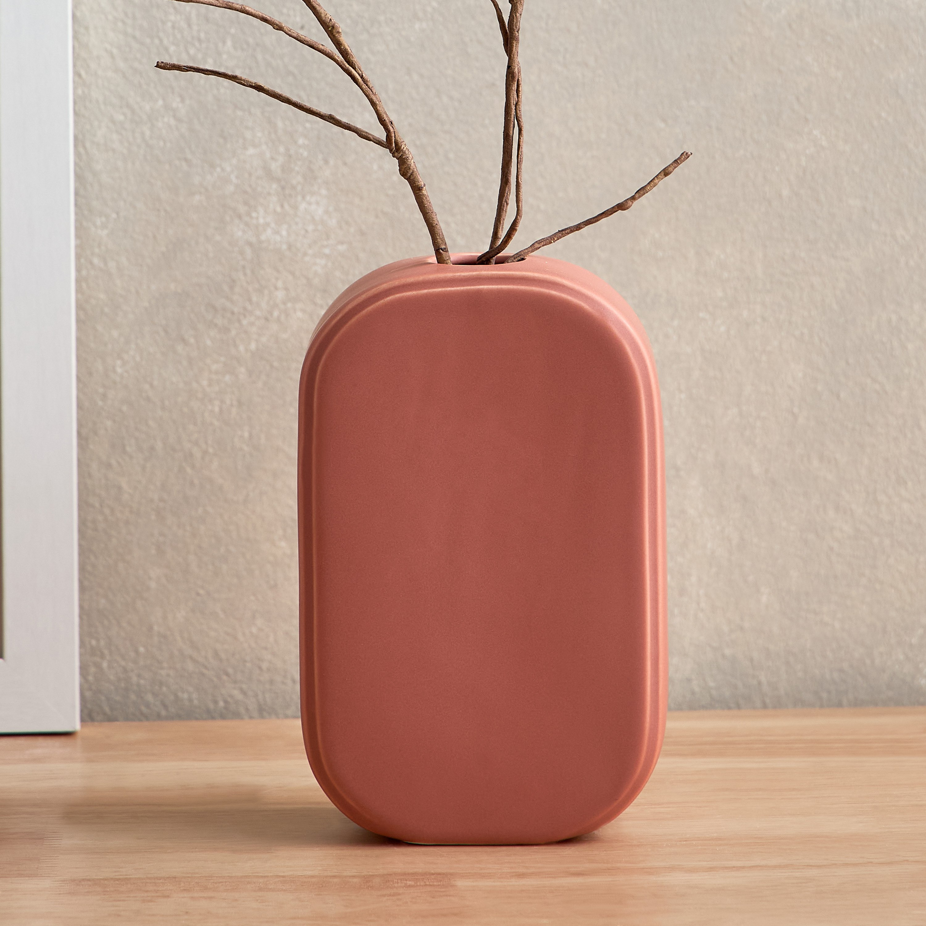 مزهرية سيراميك من كامبريا - 11.5x5.2x18 سم-hbxbedroom-decorandaccessories-vases-image-1