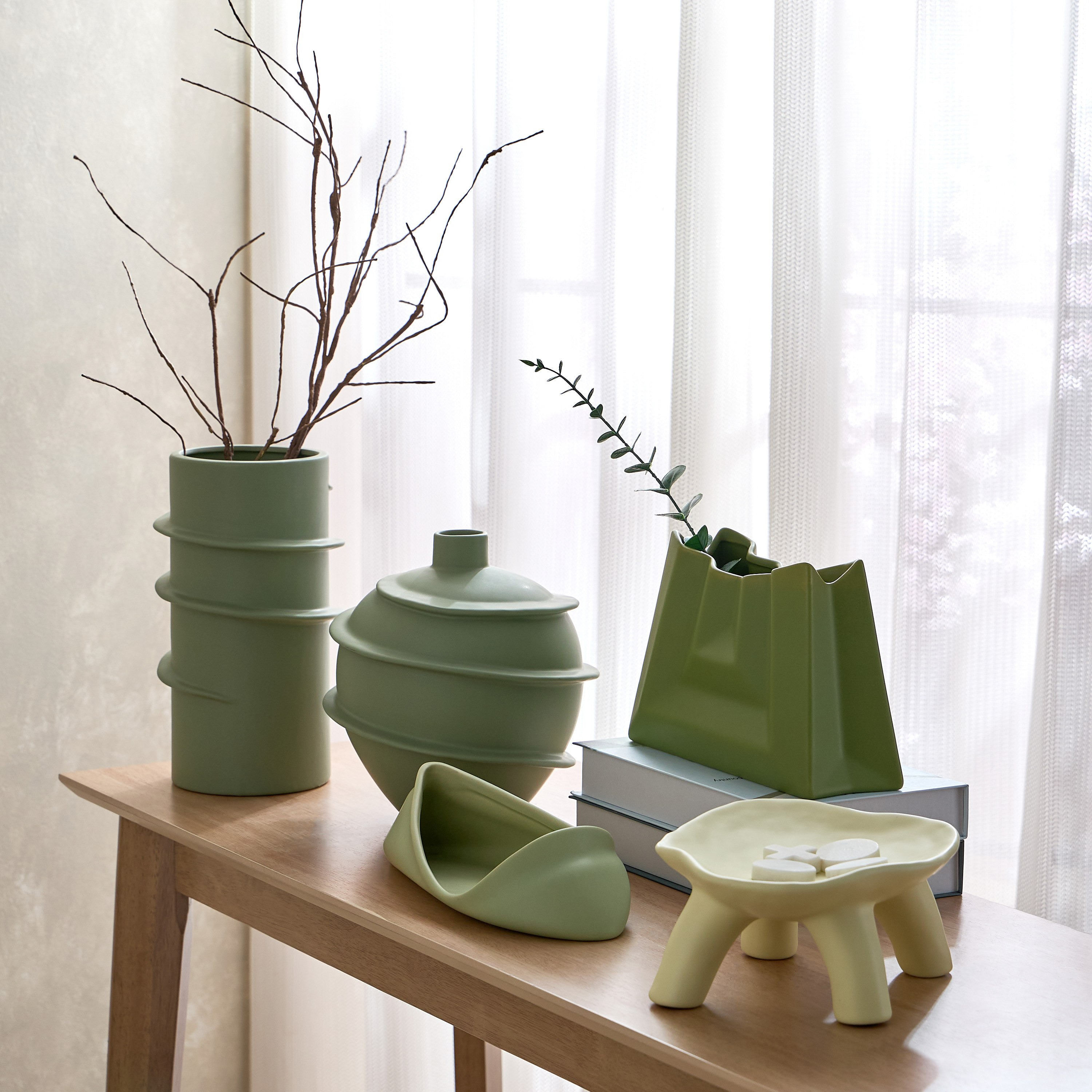 مزهرية سيراميك من كامبريا- 21.3x21.3x22.5 سم-hbxbedroom-decorandaccessories-vases-image-4