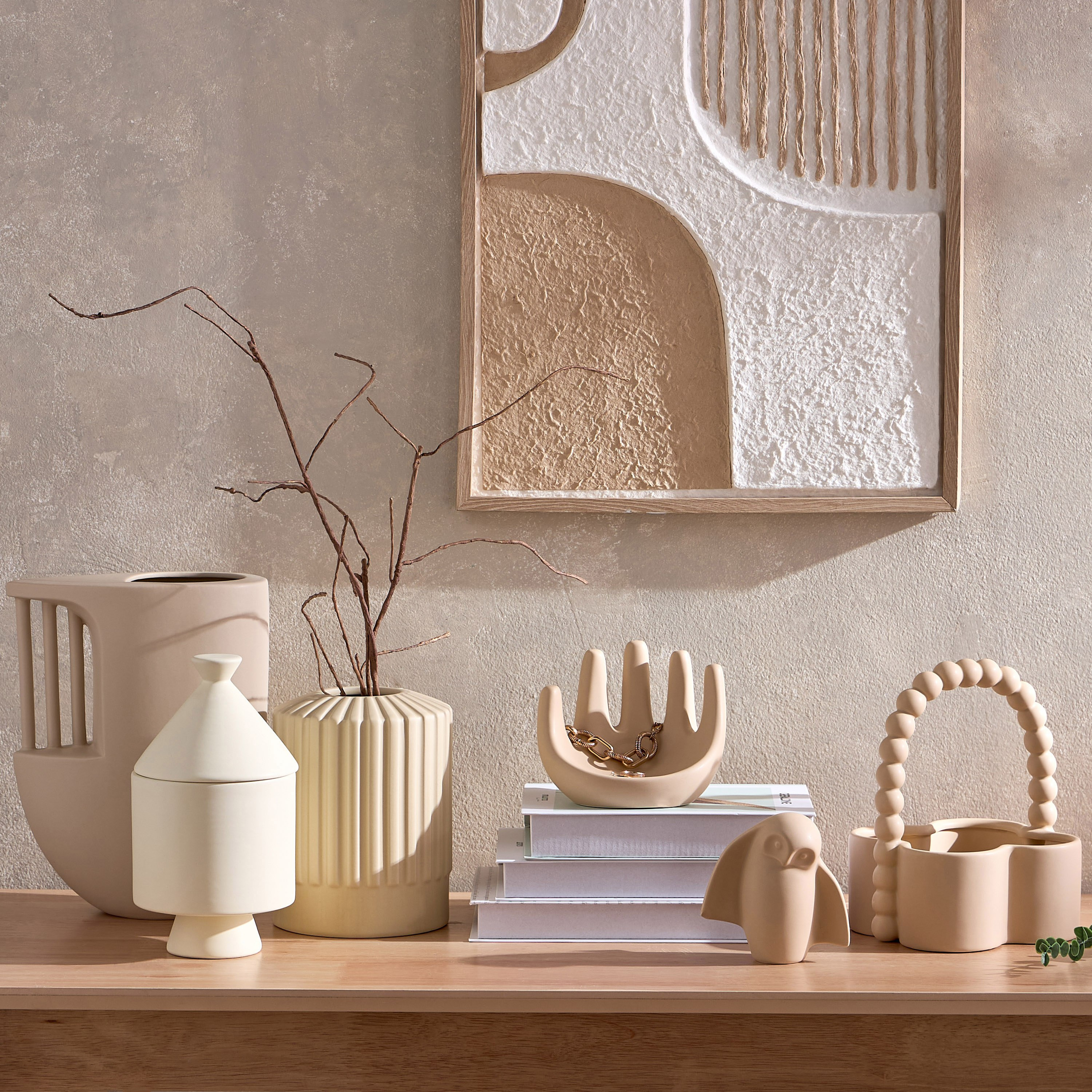 مزهرية سيراميك مضلعة من كامبريا - 13.7x13.7x18 سم-hbxbedroom-decorandaccessories-vases-image-4