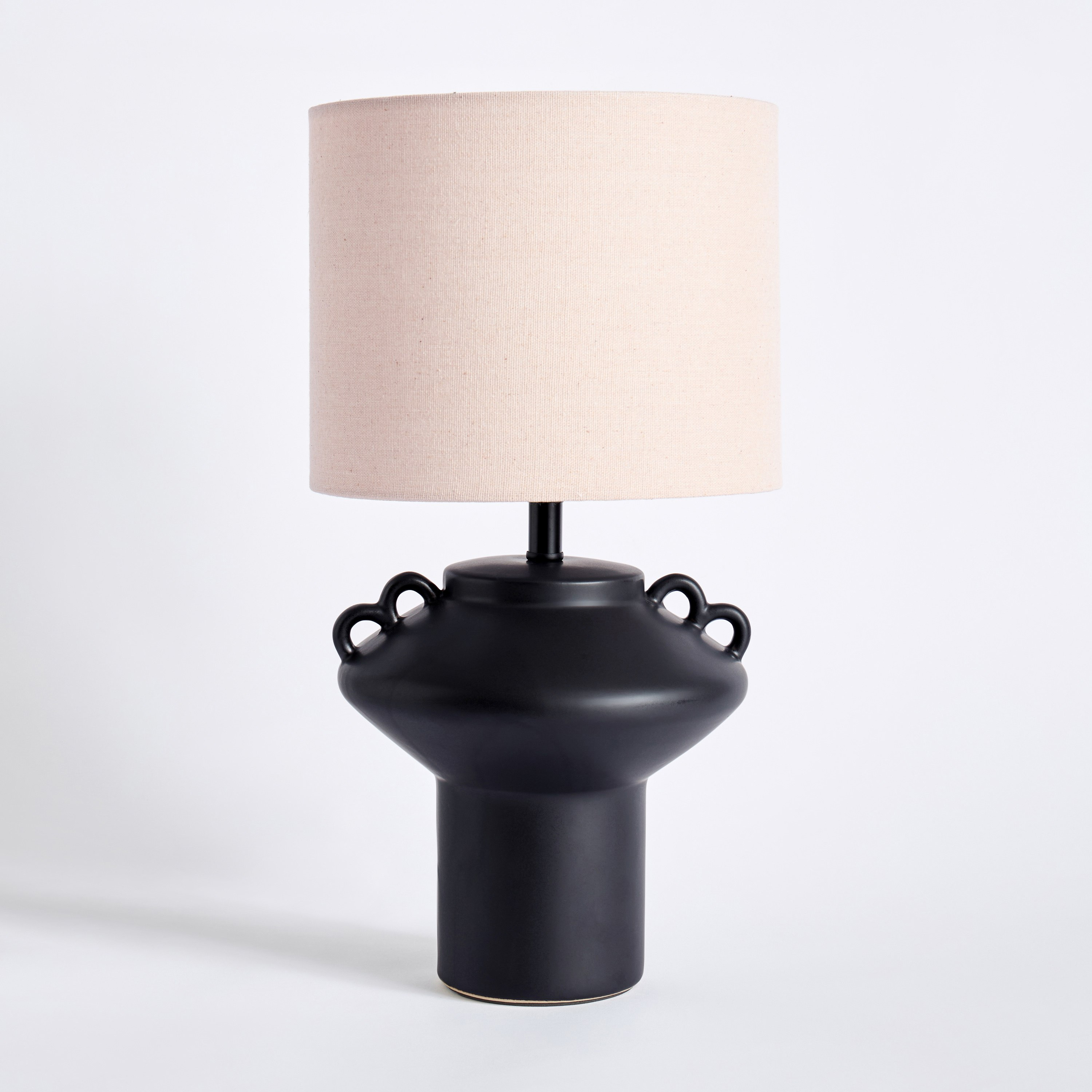 مصباح طاولة بقاعدة وغطاء كتان من هاربر - 39.5 سم-hbxbedroom-lighting-tablelamps-image-5