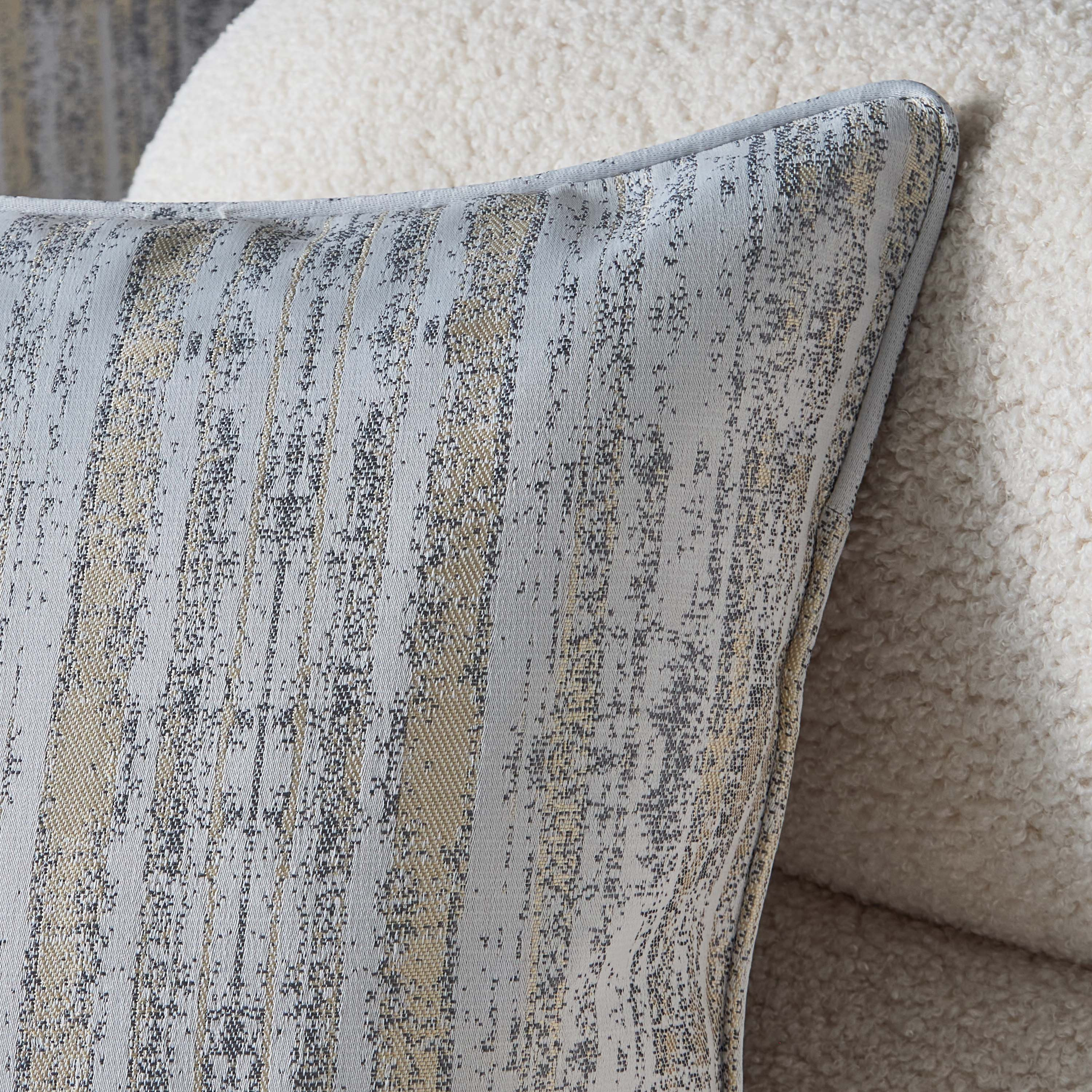 غطاء وسادة جاكار كورديال من إمّا - 40x40 سم-hbxhomeware-hbxbedroom-image-2