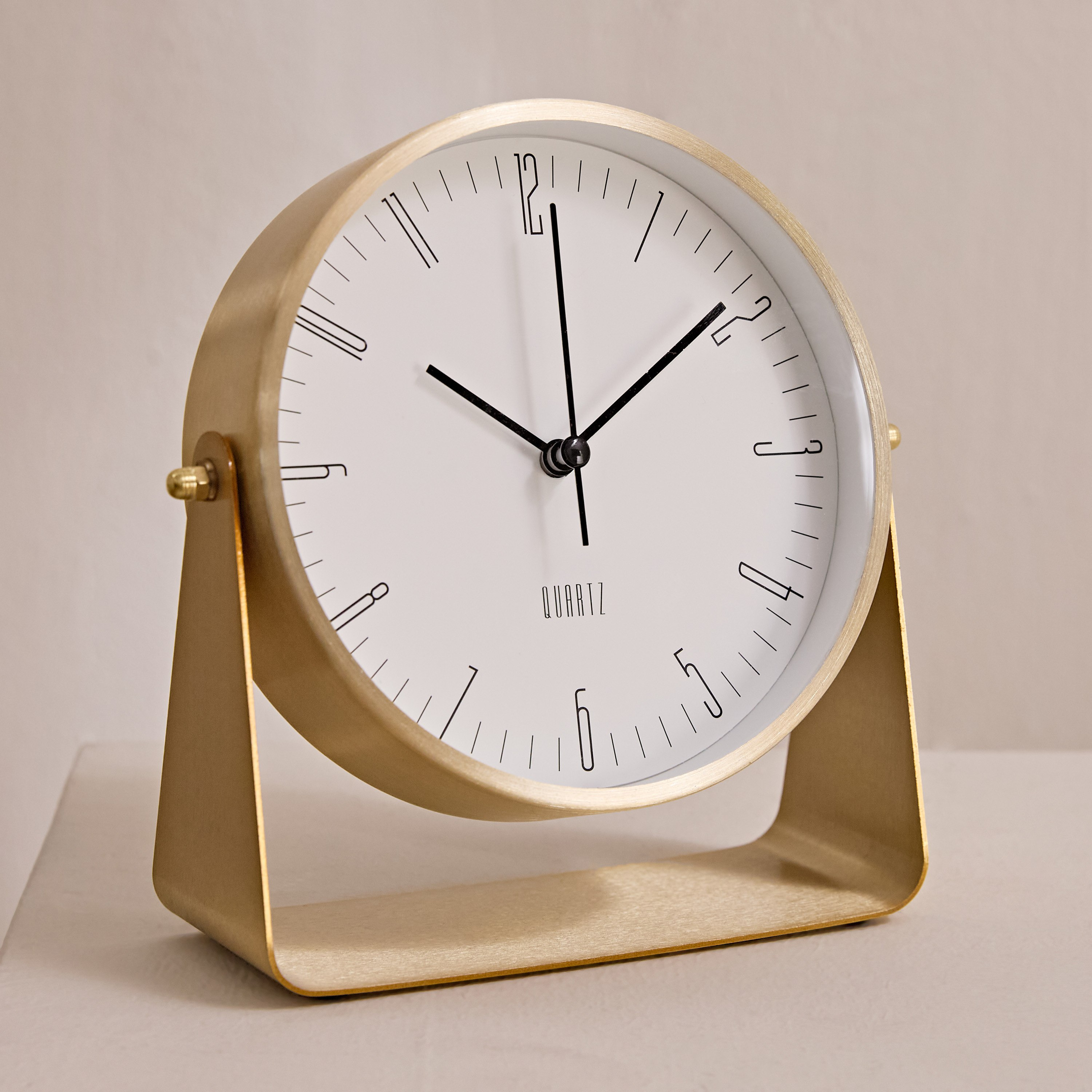 ساعة طاولة ألومنيوم من ماسون - 17.5x6x17.8 سم-hbxdiningroom-decorandaccessories-clocks-image-1