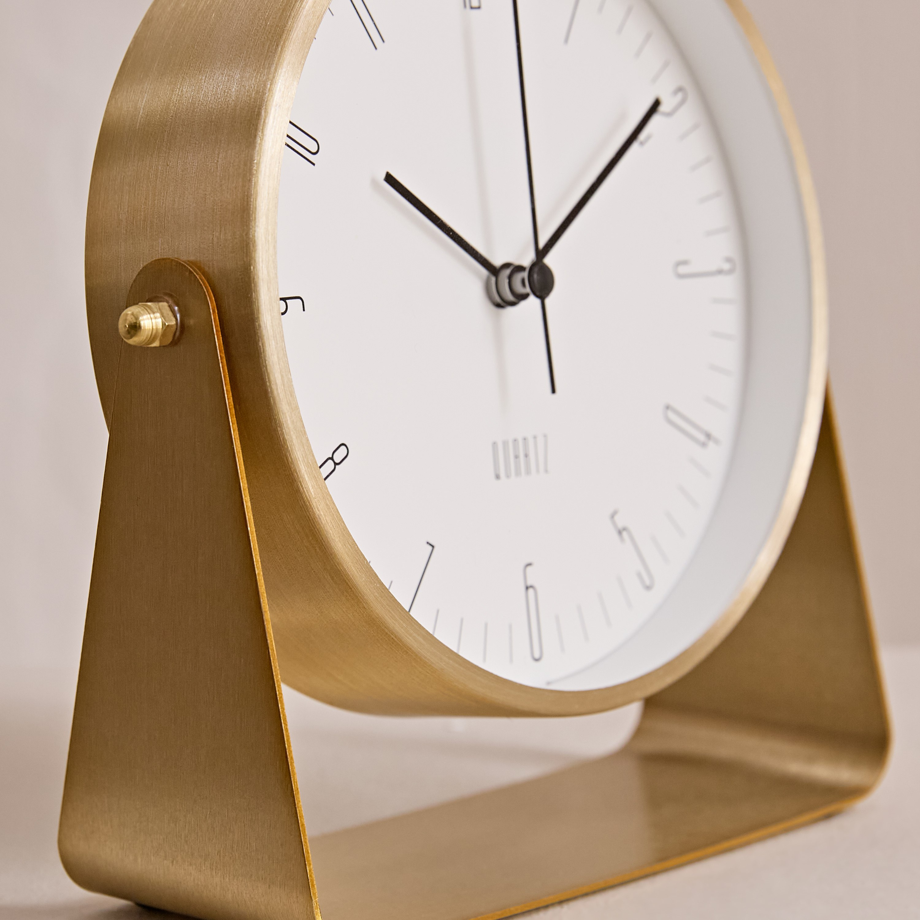 ساعة طاولة ألومنيوم من ماسون - 17.5x6x17.8 سم-hbxdiningroom-decorandaccessories-clocks-image-4