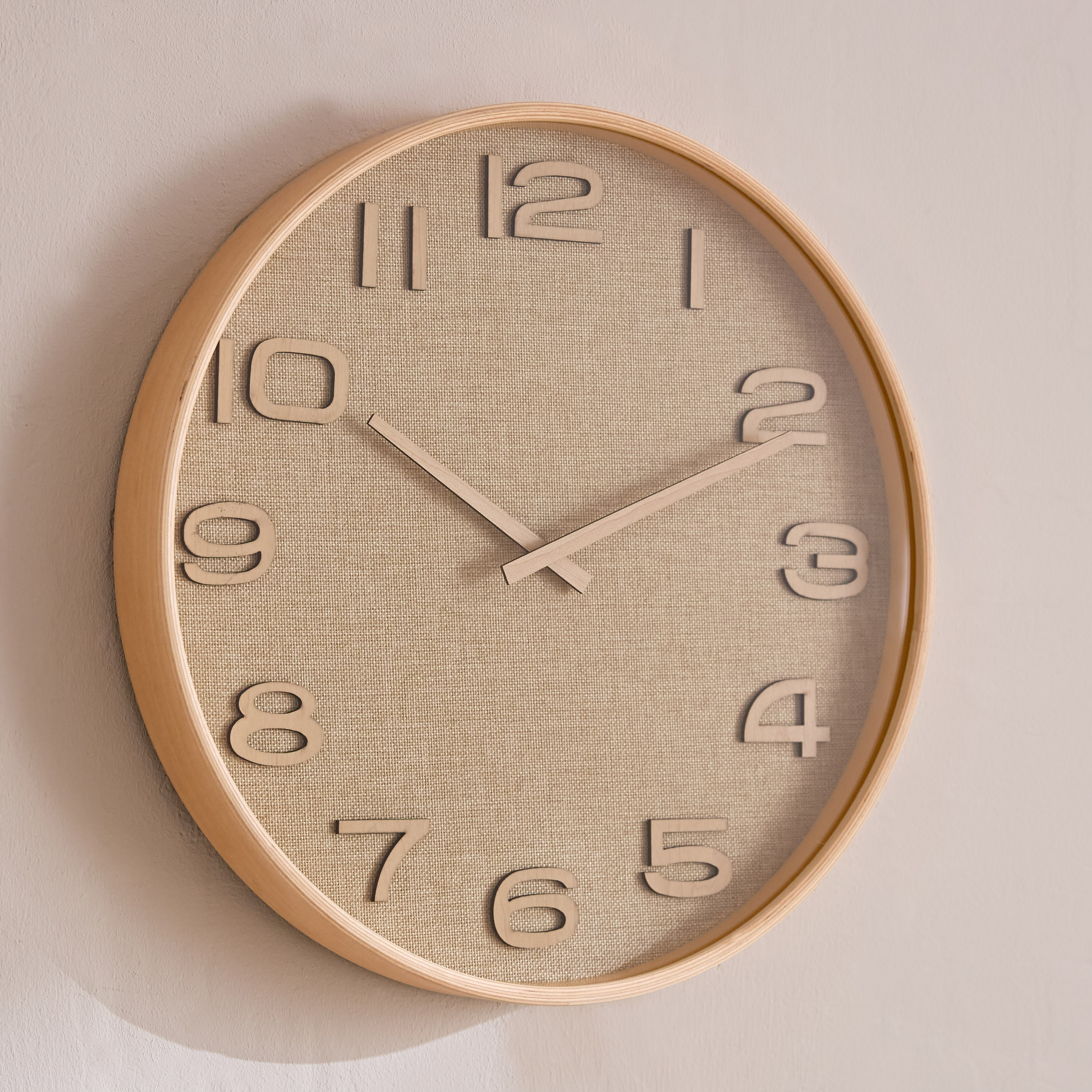 ساعة حائط خشب بأرقام ثلاثية الأبعاد من ماسون - 40.8x5 سم-hbxdiningroom-decorandaccessories-clocks-image-1