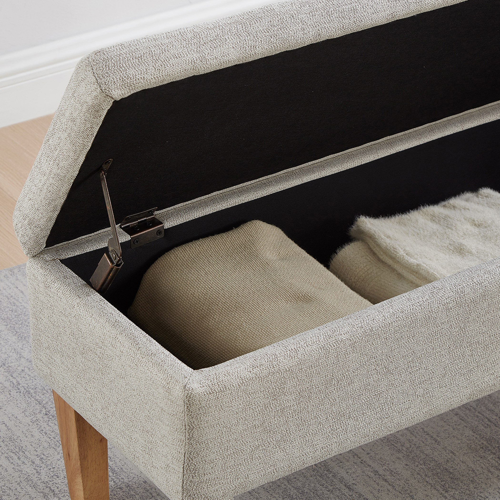 مقعد بنش قماش بمساحة تخزين  من كارول-hbxfurniture-sofasandarmchairs-benches-image-3