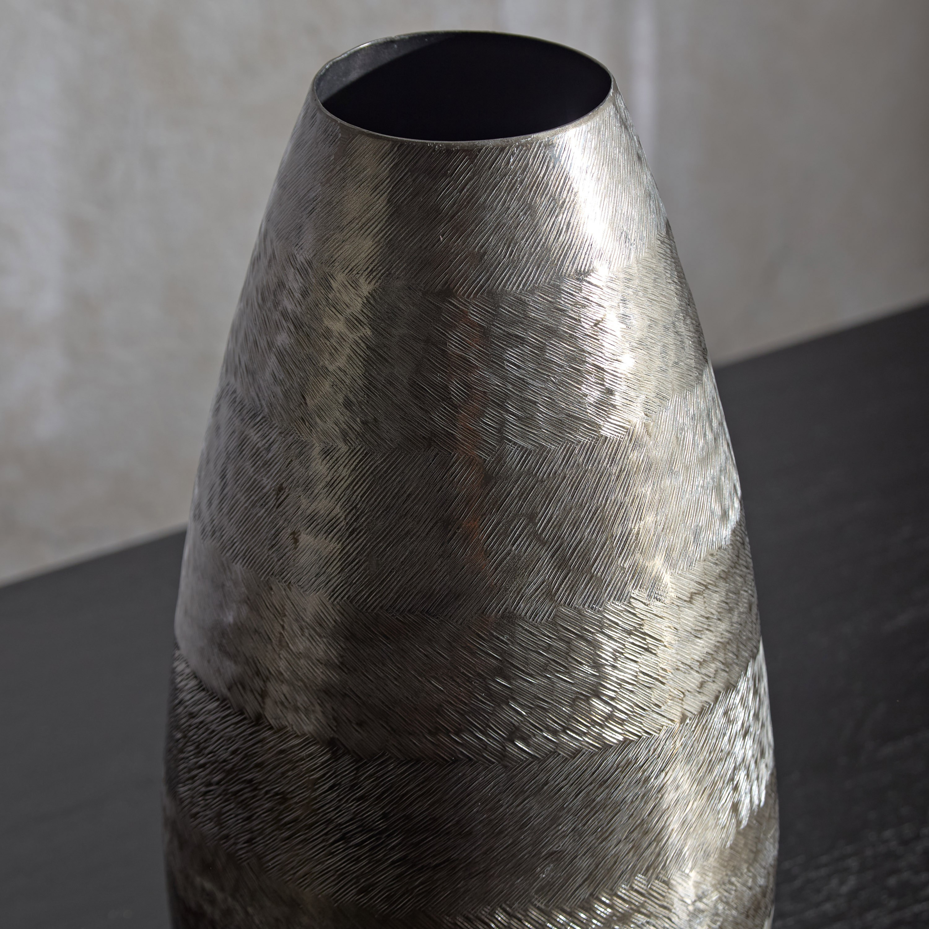 Litt Aluminum Zig Zag Etched Drop Vase - 19x19x39 cm-hbxbedroom-decorandaccessories-vases-image-3