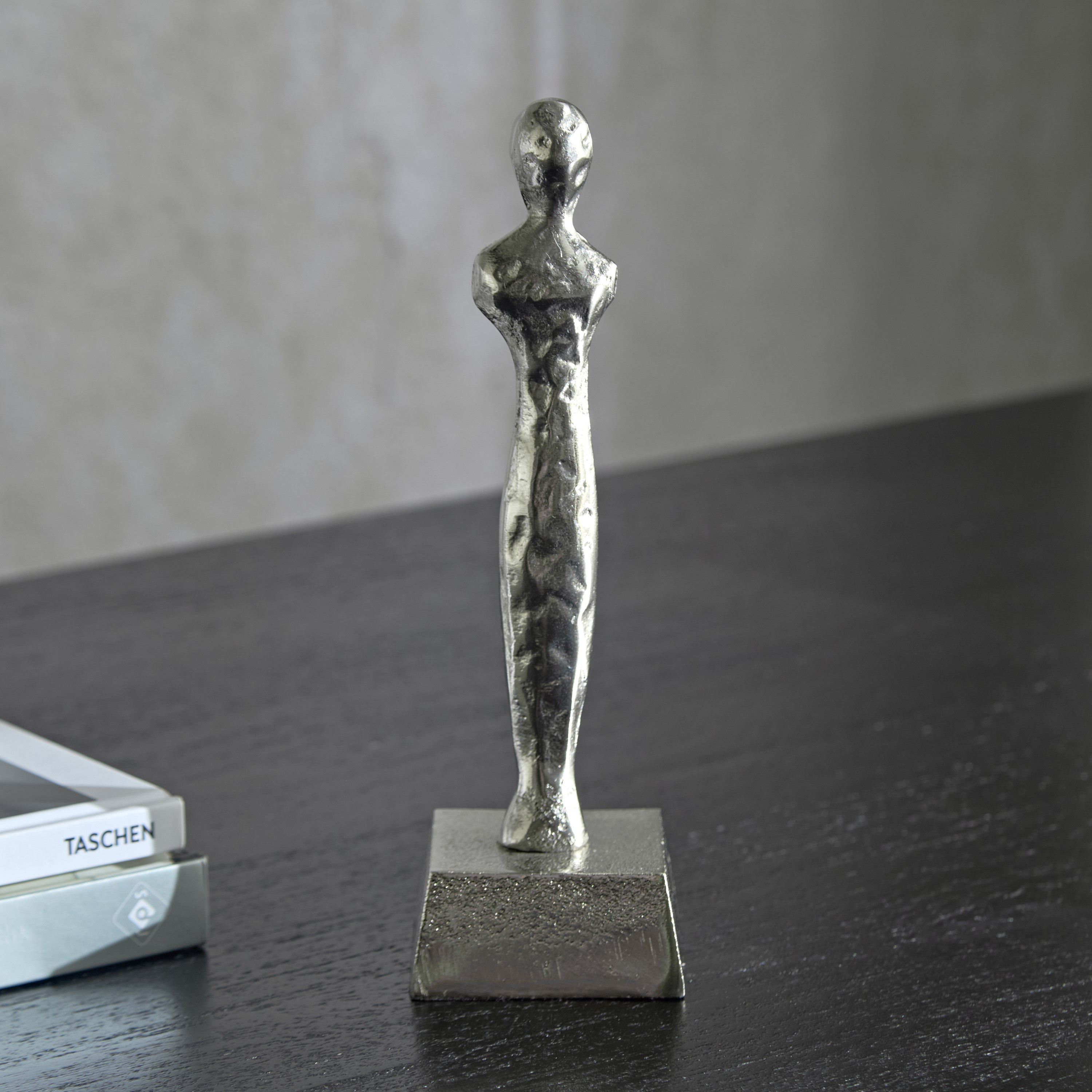 تمثال ألومنيوم من ليت - 7x7x24 سم-hbxhomeware-homedecor-figurinesandornaments-image-2