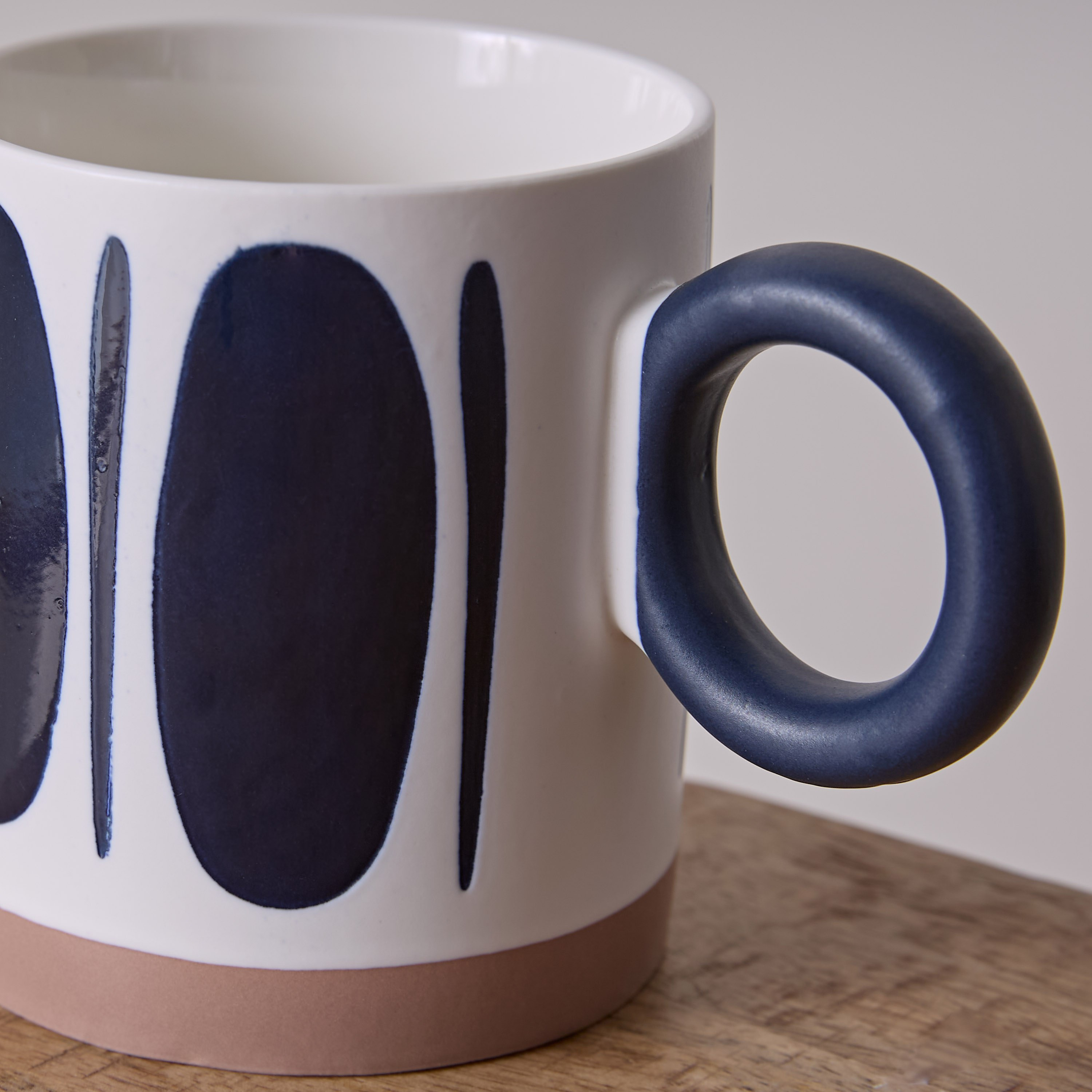 مج بقعر زجاجي أكسيس من إيبوني- 400 مل-hbxhomeware-diningandtabletop-coffeeandteasets-image-3