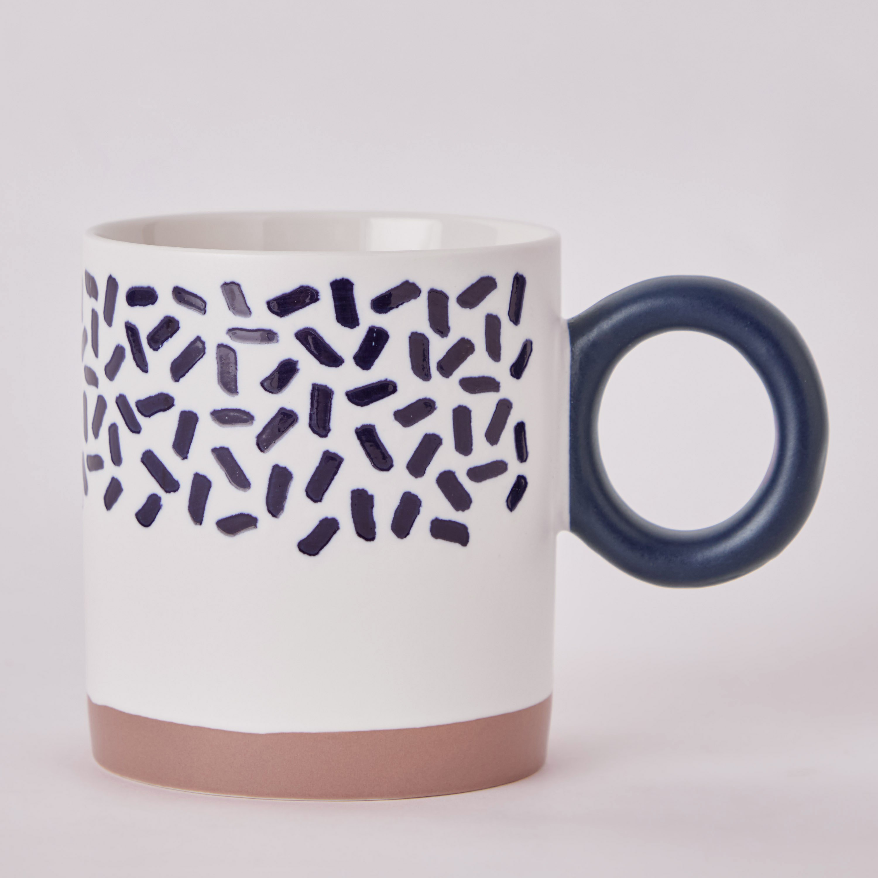 مج مزجج بقعر مغاير كينسي من إبوني- 400 مل-hbxhomeware-diningandtabletop-coffeeandteasets-image-5