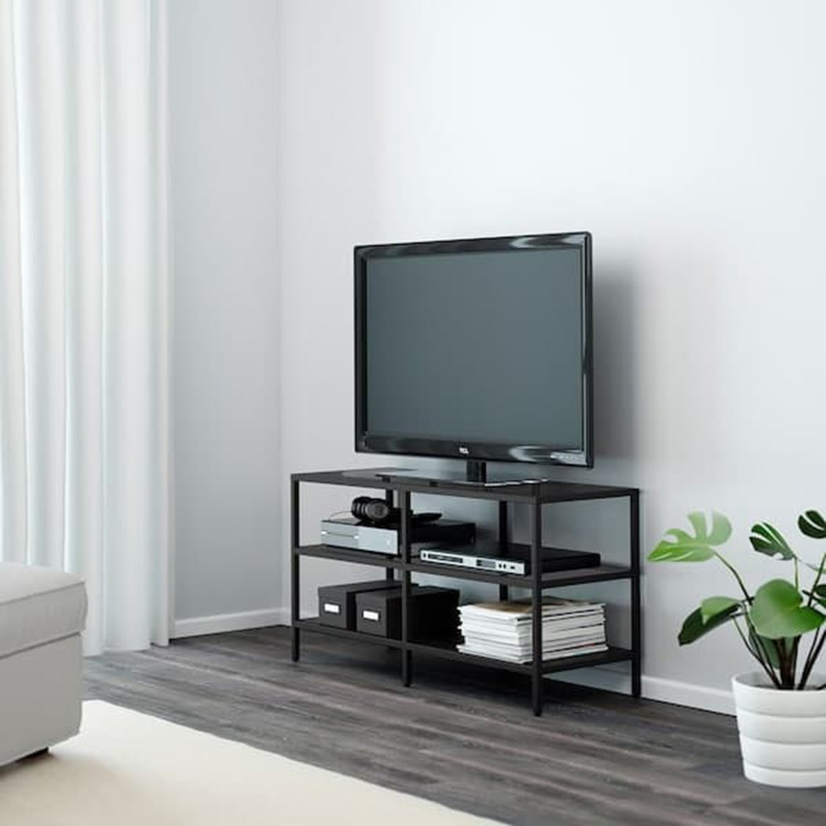 وحدة تلفزيون حتى 40 بوصة 1 متر بسطح زجاج من أرك أوري-hbxlivingroom-mediaunitsandstorage-tvunits-image-1