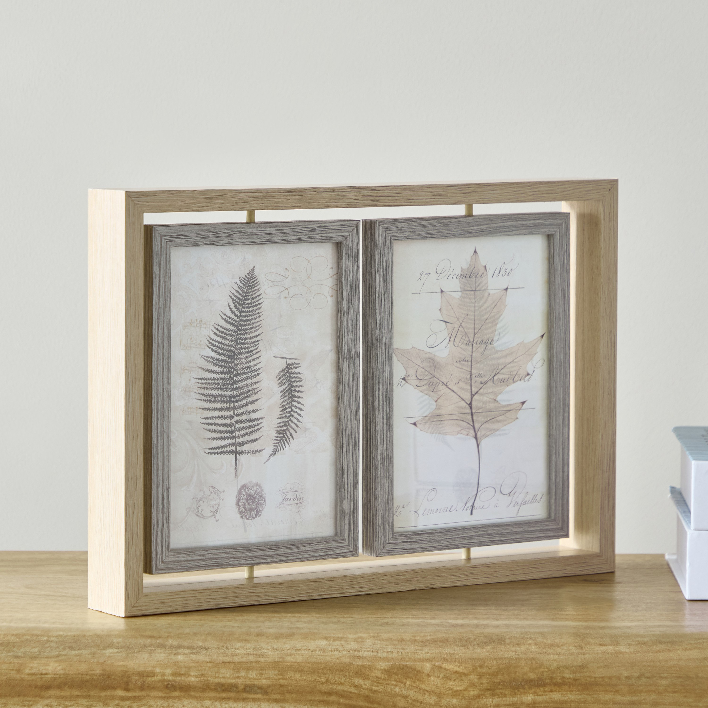 برواز صور زجاج من صابرينا - 34x23.5x4 سم-hbxbedroom-decorandaccessories-photoframes-image-1