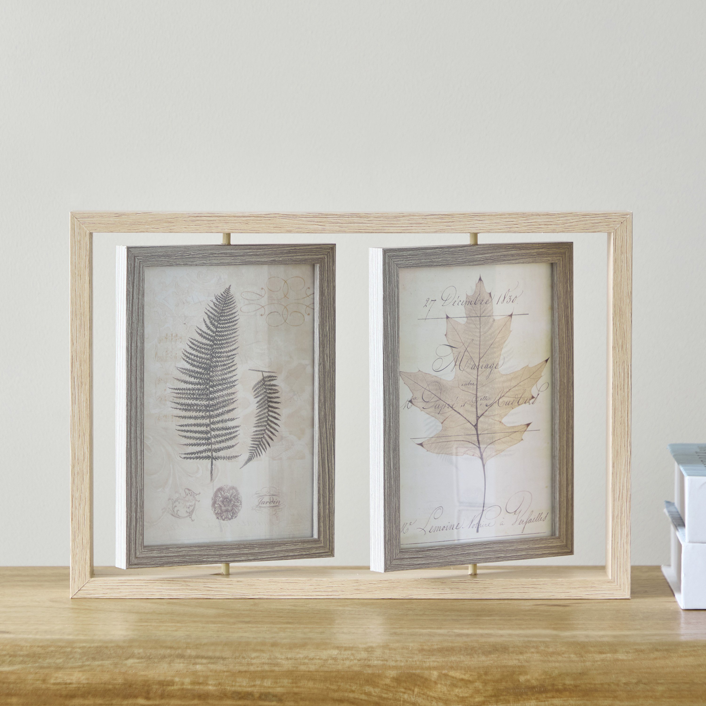 برواز صور زجاج من صابرينا - 34x23.5x4 سم-hbxbedroom-decorandaccessories-photoframes-image-2