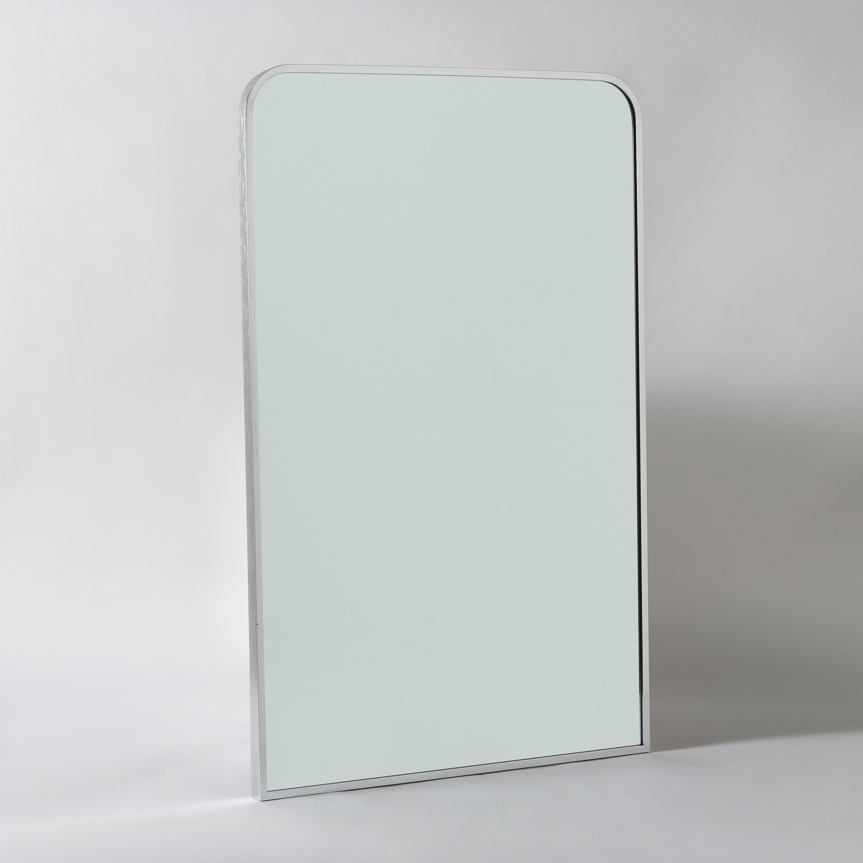 مرآة من الزجاج والألومنيوم من صابرينا - 50x80x2.5 سم-hbxhomeware-hbxdecorandfurnishings-image-5