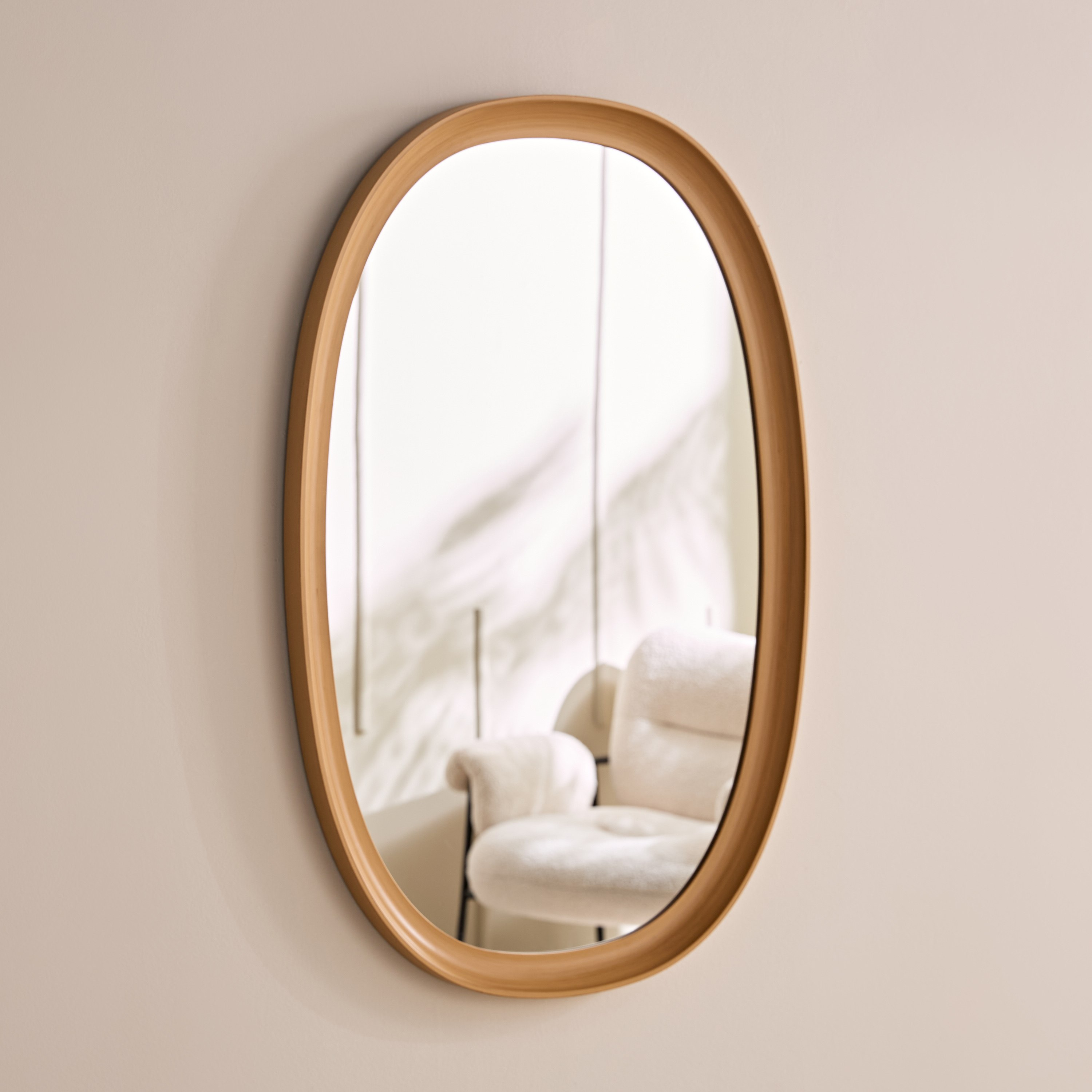 مرآة زجاجية من سابرينا - 61x96.5x4 سم-hbxhomeware-hbxdecorandfurnishings-image-1
