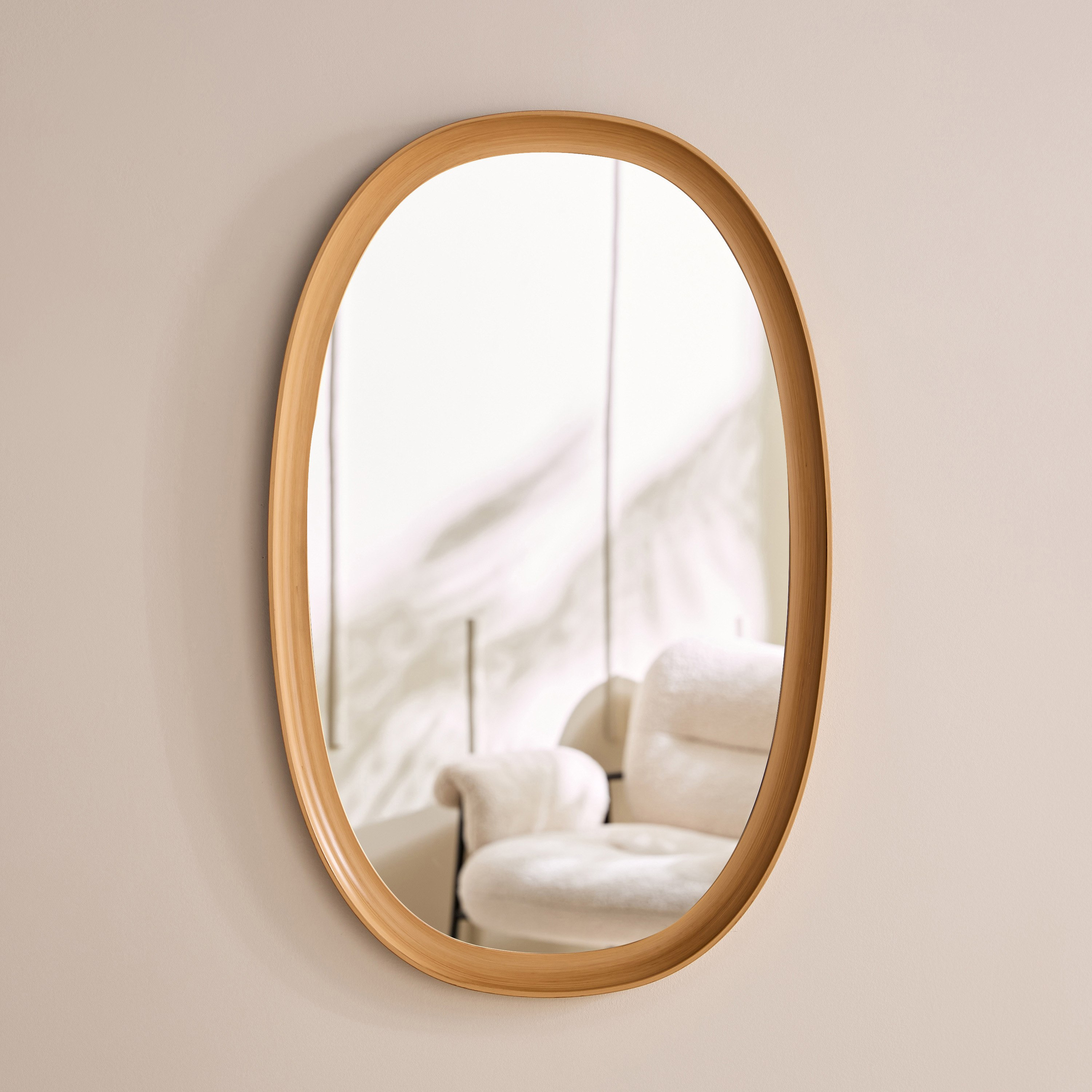 مرآة زجاجية من سابرينا - 61x96.5x4 سم-hbxhomeware-hbxdecorandfurnishings-image-2