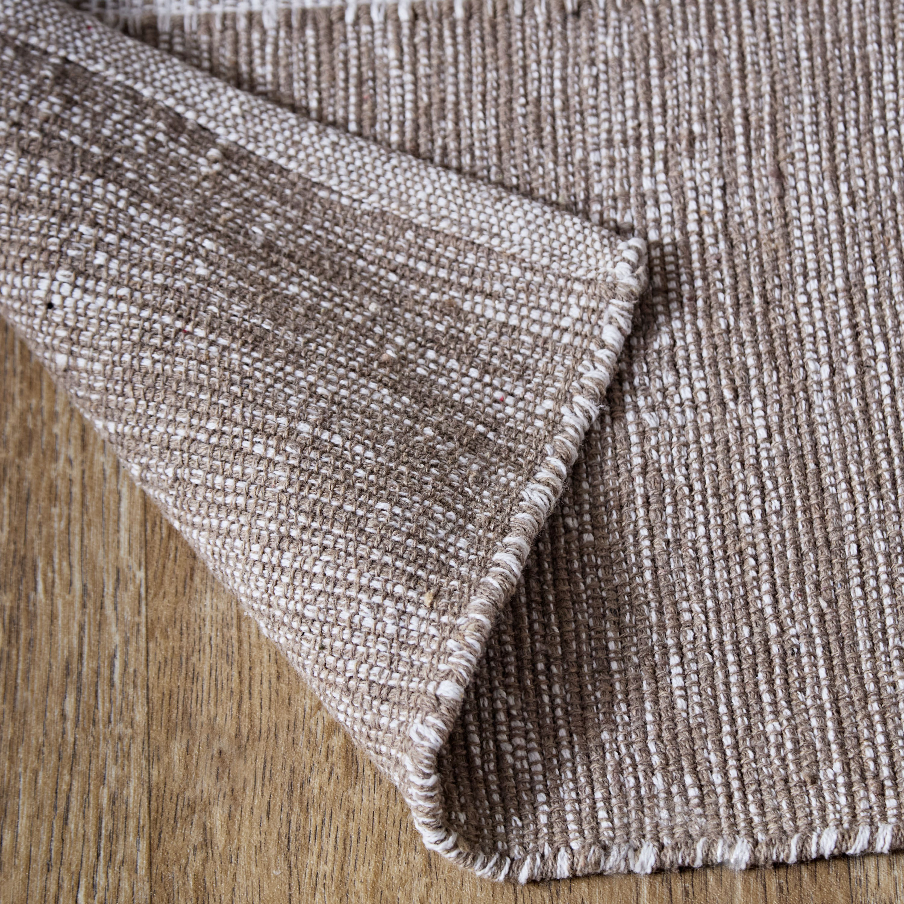 سجادة دوري مقلّمة مصنوعة يدويًا من القطن من ماديسون - 60x90 سم-hbxdecorandfurnishings-floorcoverings-rugs-image-4