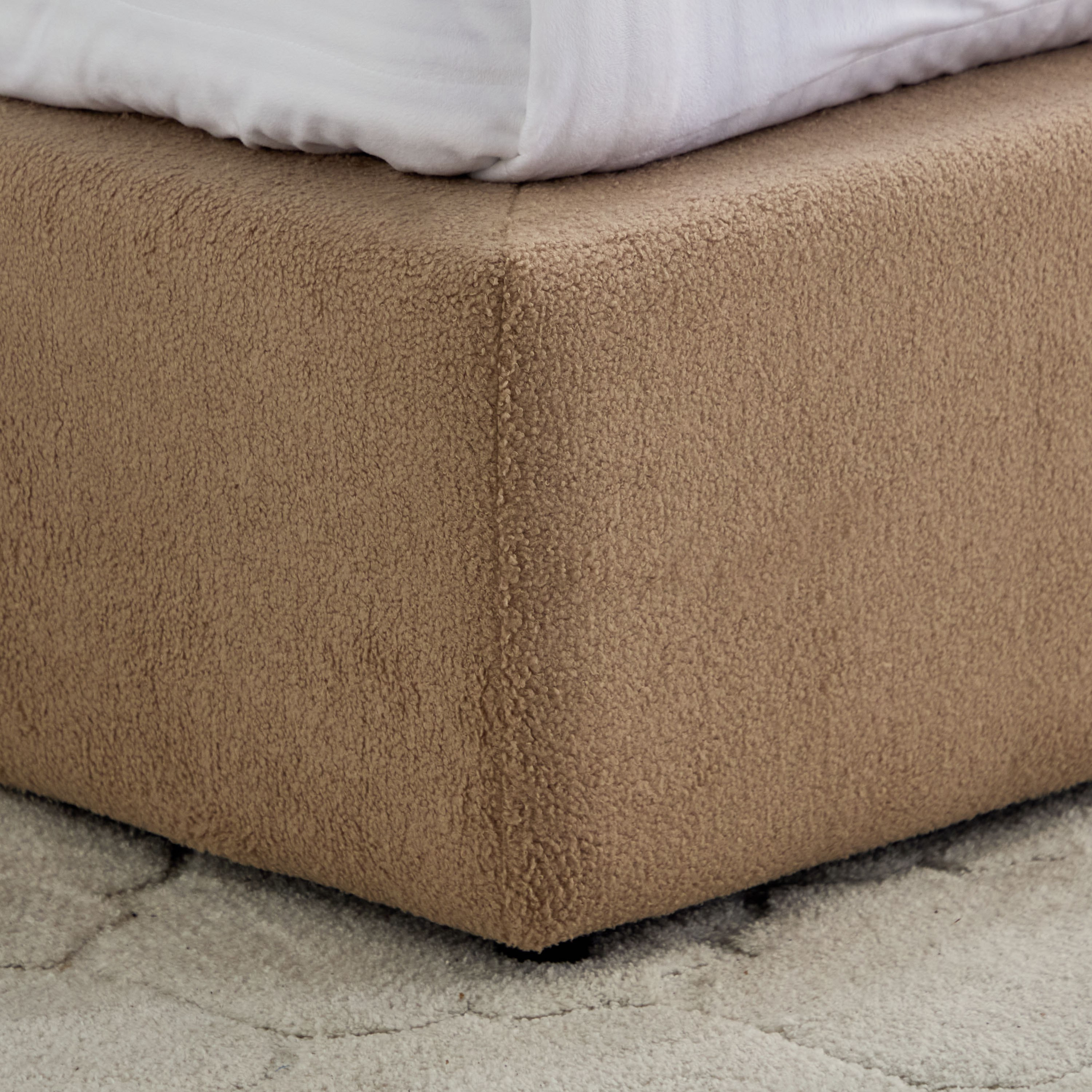 سرير كينج منجّد - مارويل ريزولي من موڤو - 180×200 سم-hbxfurniture-bedsandbedsets-beds-king-image-5