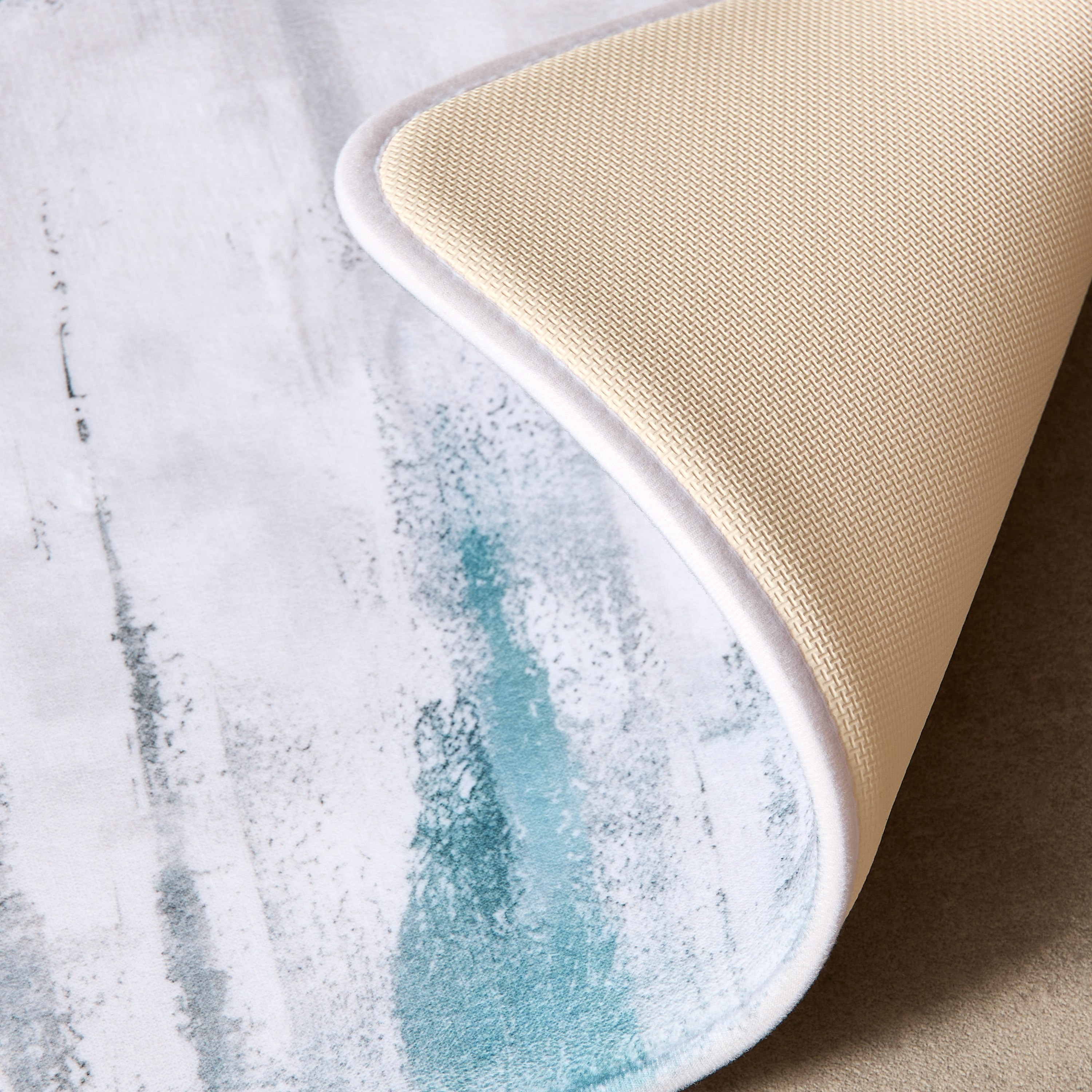سجادة حمّام ميموري فوم بطبعات هاين من أموري- 45x70 سم-hbxbedroom-floorcoverings-bathmats-image-4