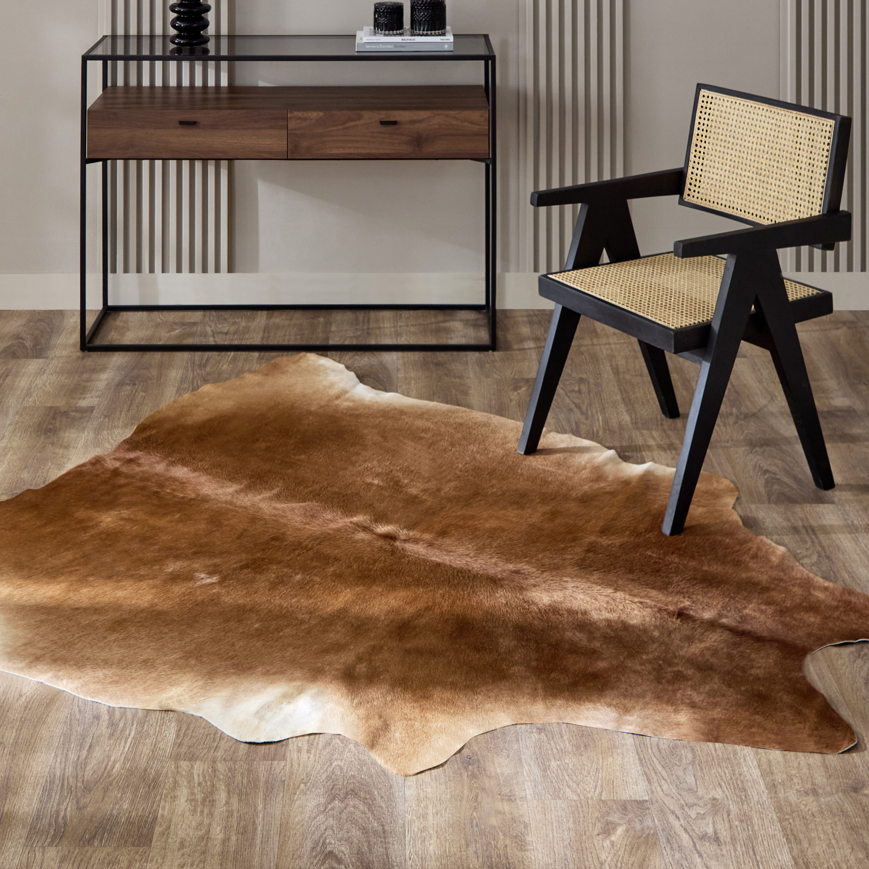 Erin Large Real Cow Hide - 170x200 to 200x220 cm-hbxdecorandfurnishings-floorcoverings-rugs-image-3