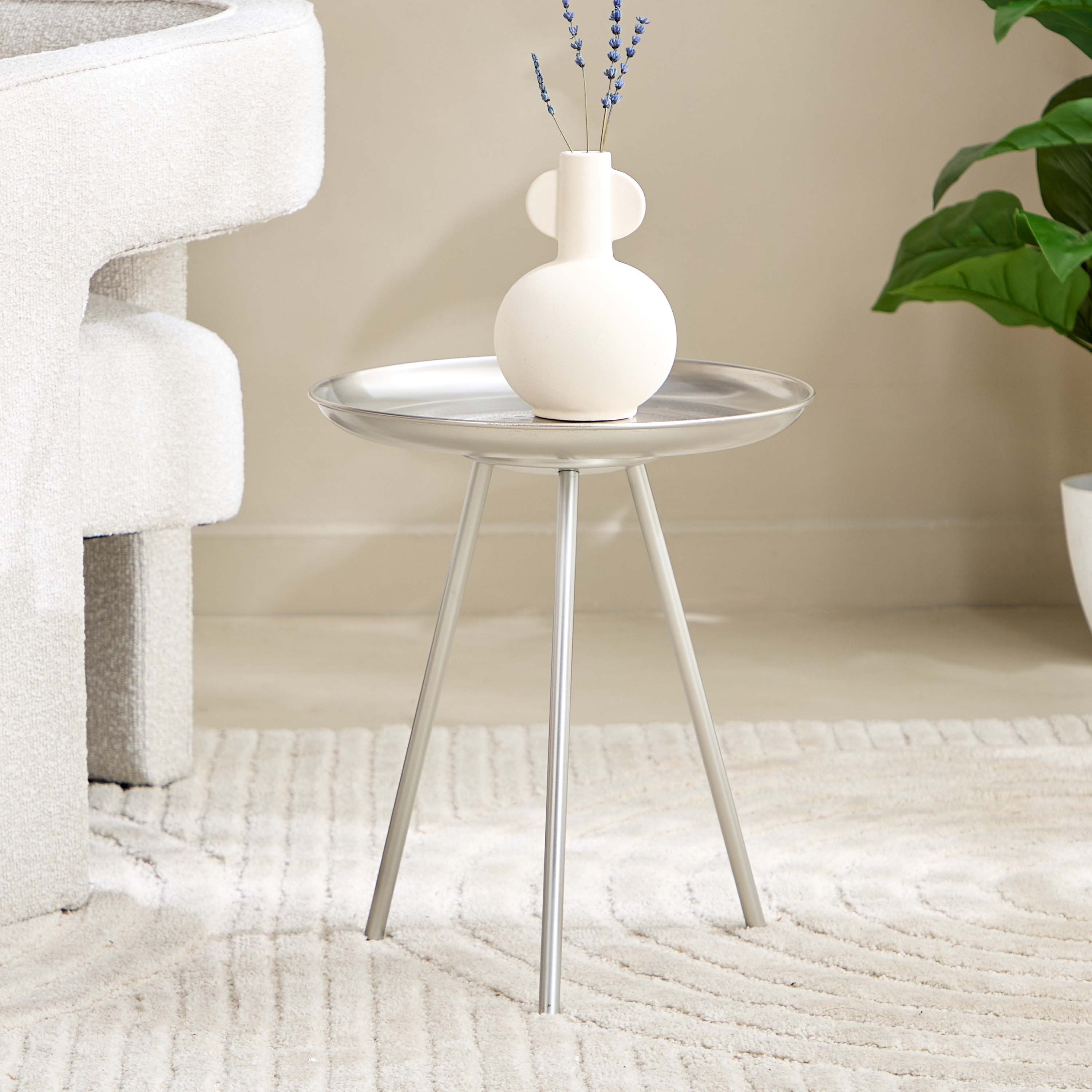 Vendra Splendid Arc Accent Table-hbxfurniture-livingroom-endtables-image-1