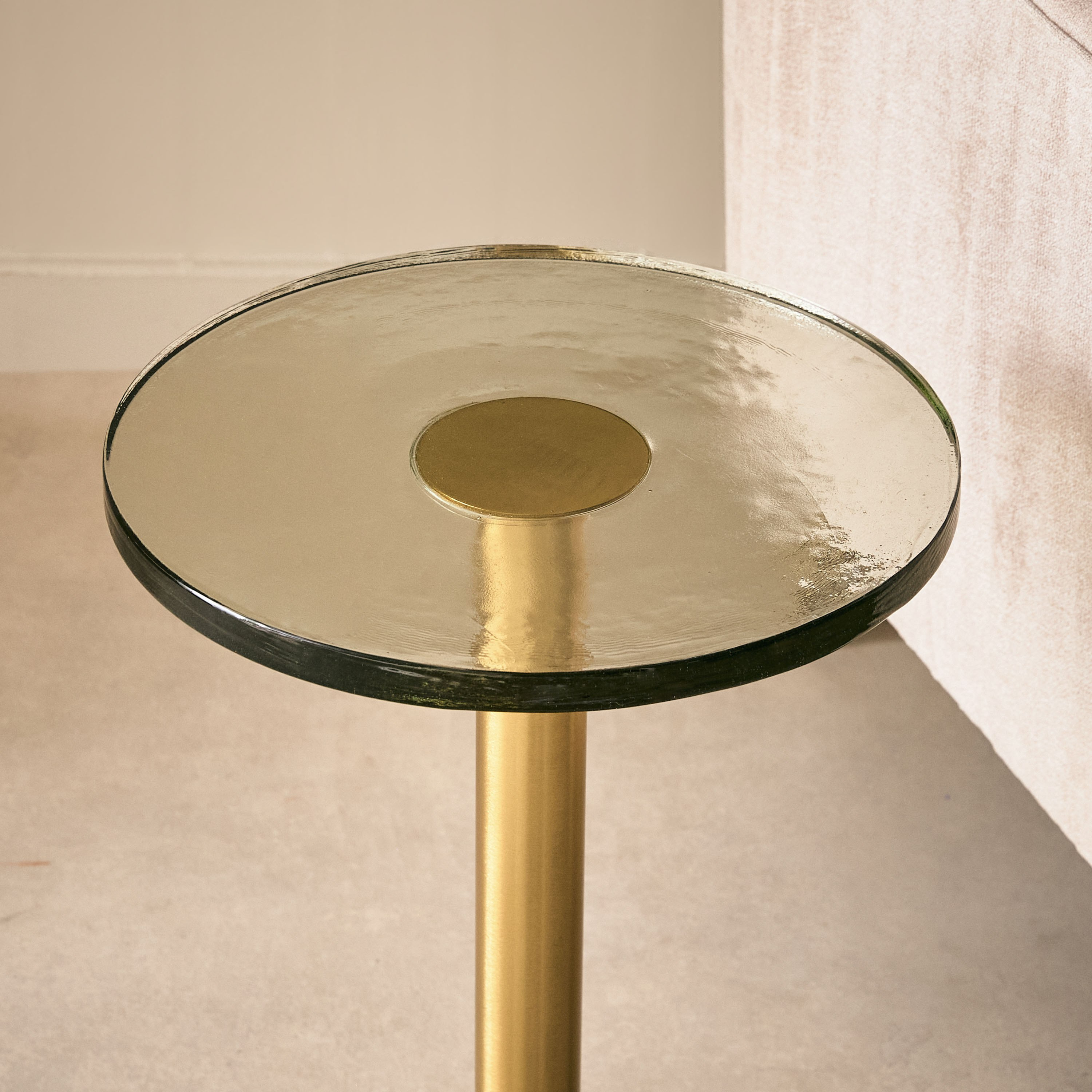طاولة بسطح من الزجاج - كوري من كافون-hbxfurniture-livingroom-endtables-image-3