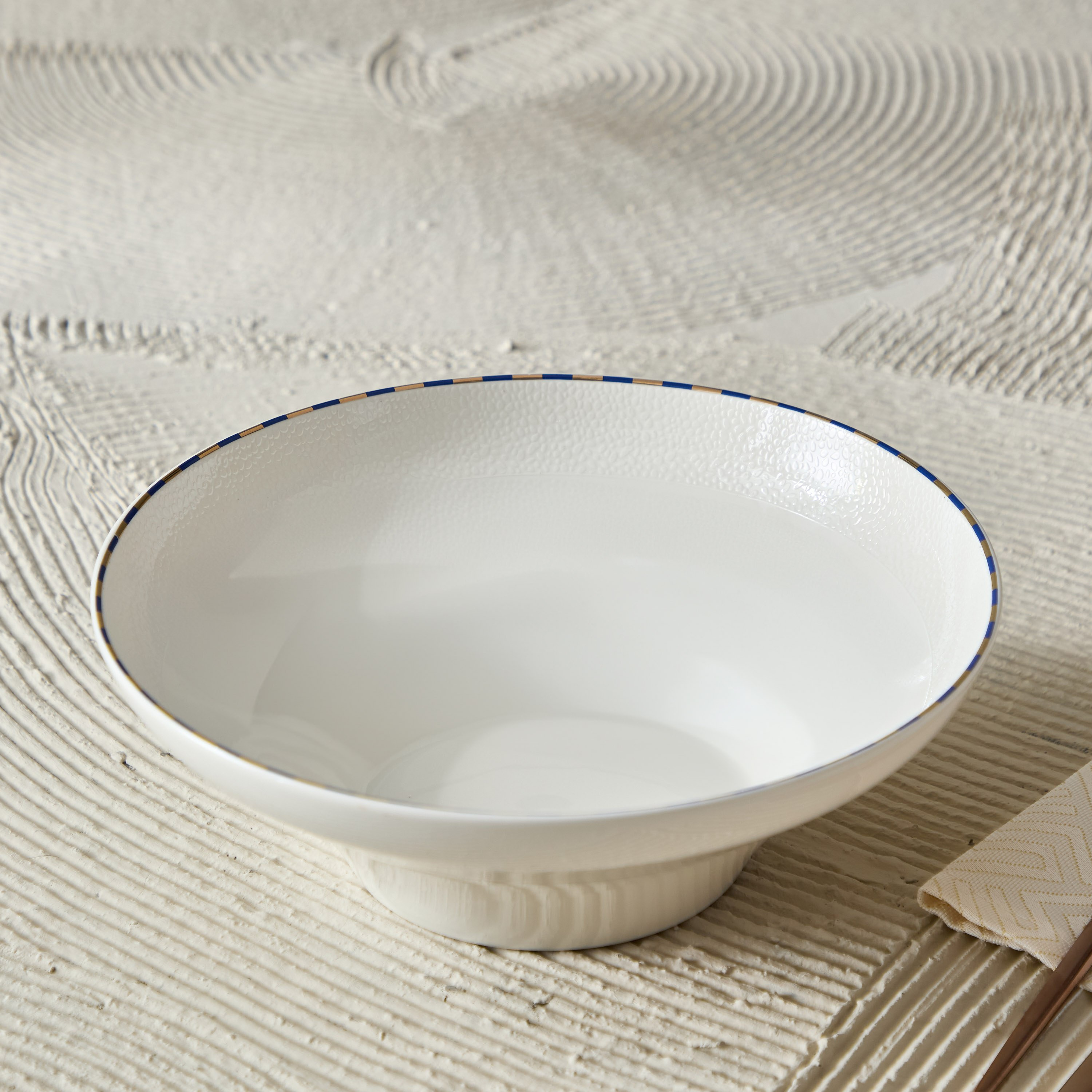 وعاء سلطة من أزور - 23 سم-hbxdecorandfurnishings-tabletop-crockery-image-1