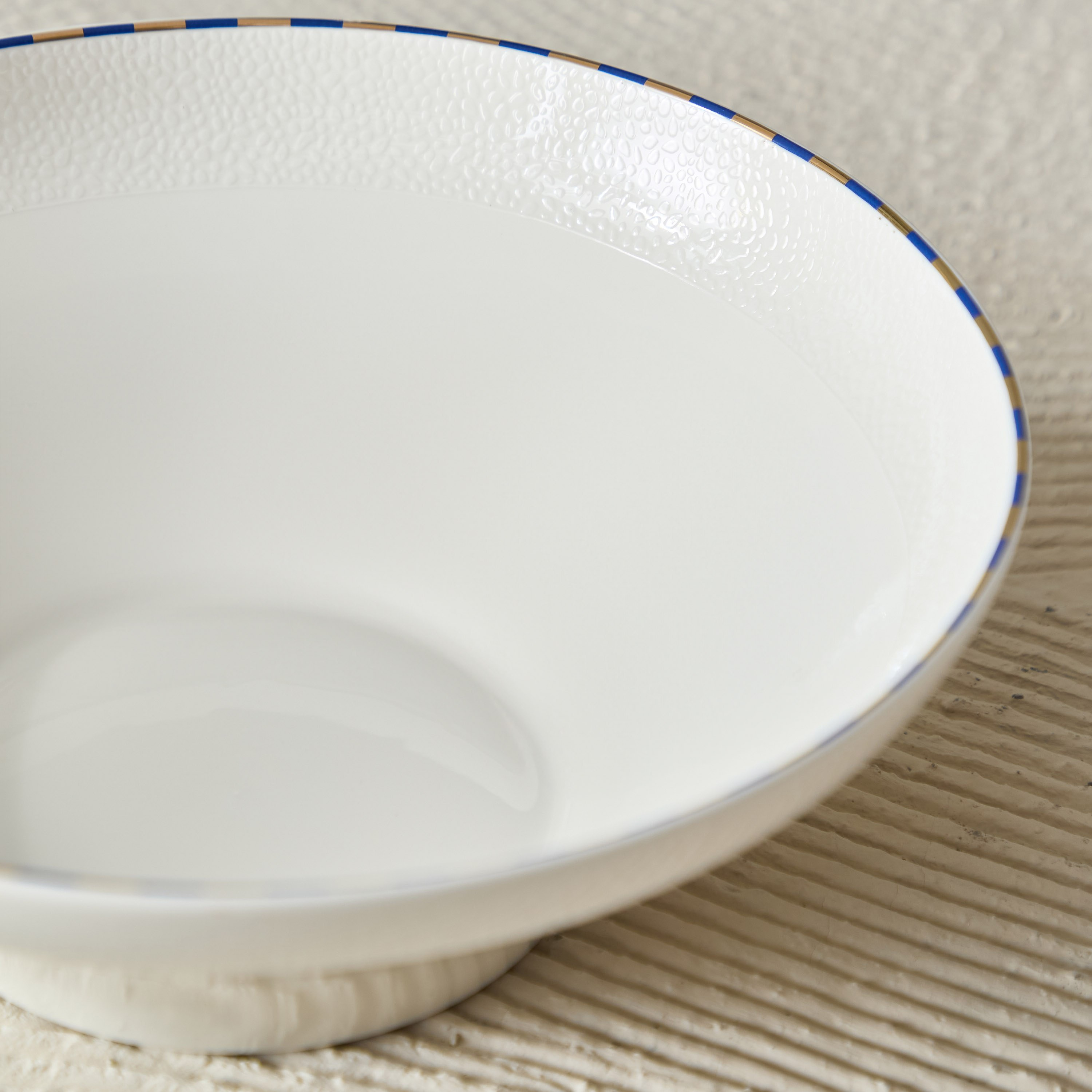 وعاء سلطة من أزور - 23 سم-hbxdecorandfurnishings-tabletop-crockery-image-3