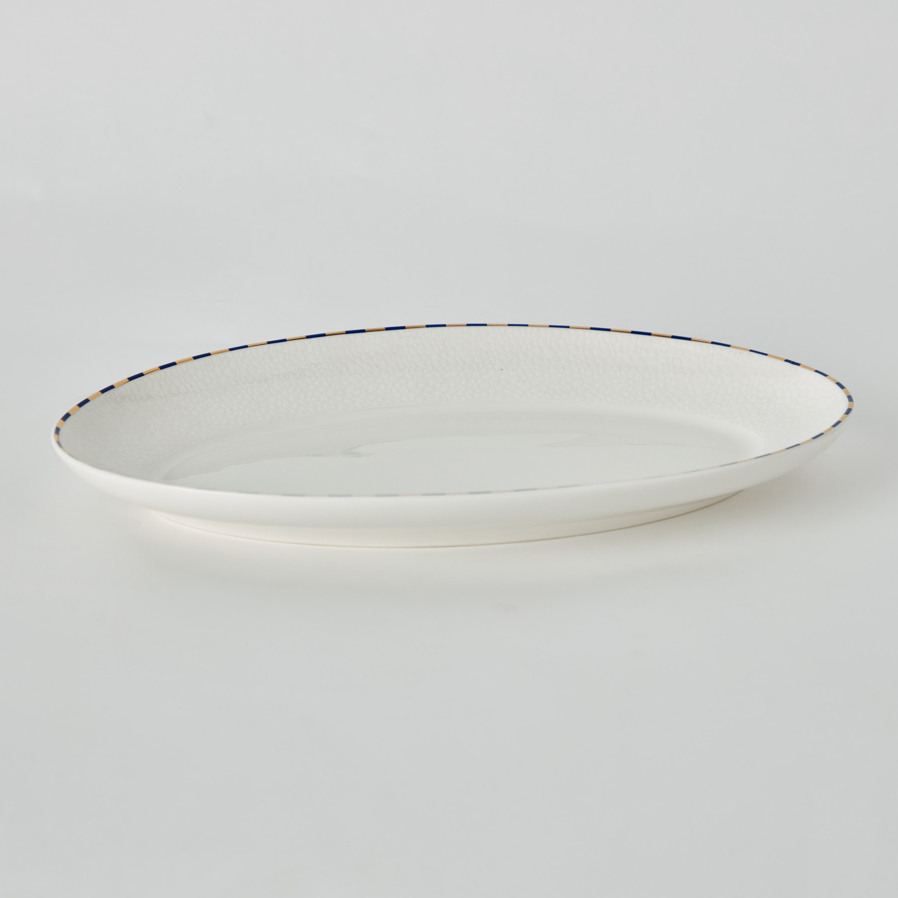 Azure Oval Platter - 31 cm-hbxdecorandfurnishings-tabletop-serveware-image-5