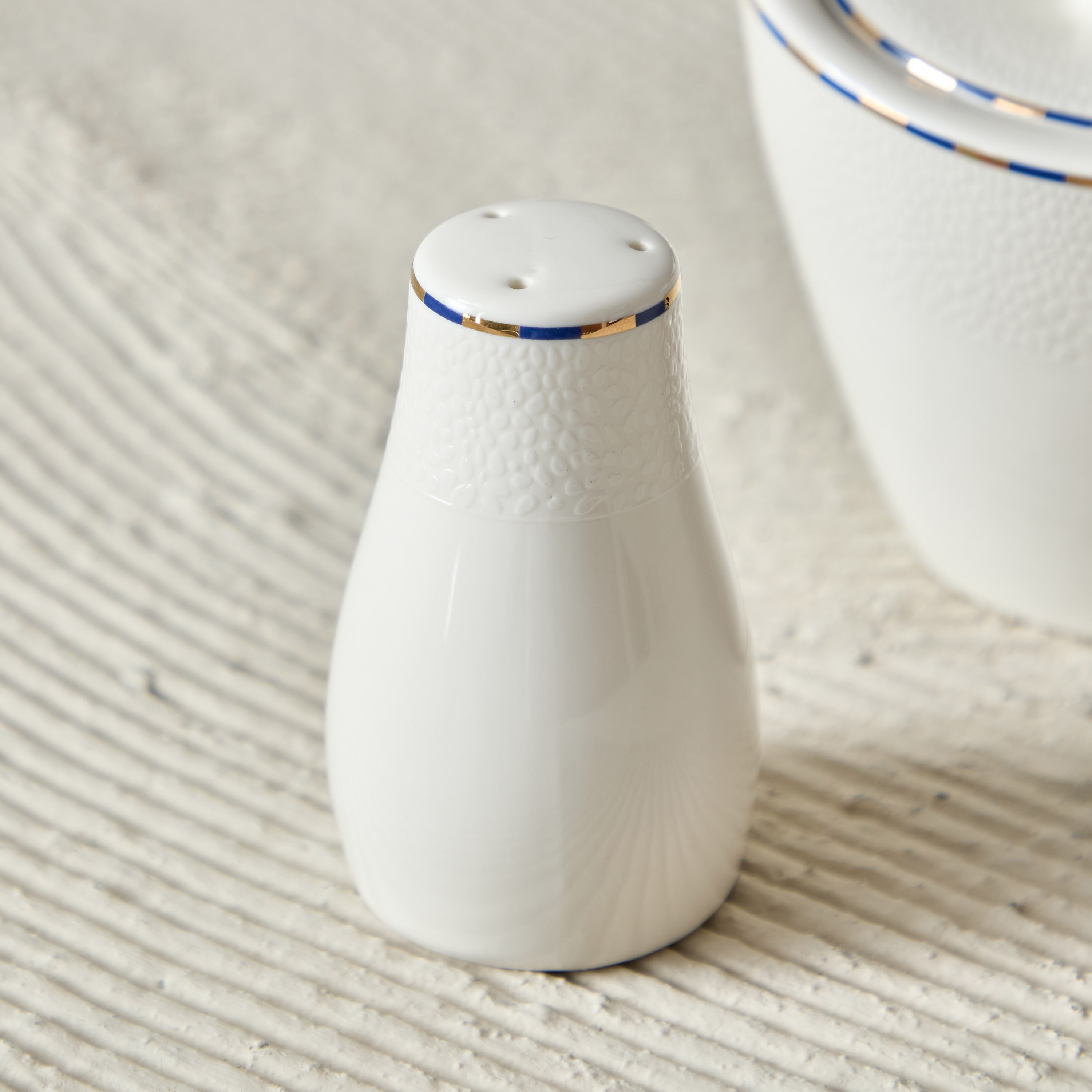 رشّاشة ملح وفلفل من أزور-hbxhomeware-hbxkitchen-image-1