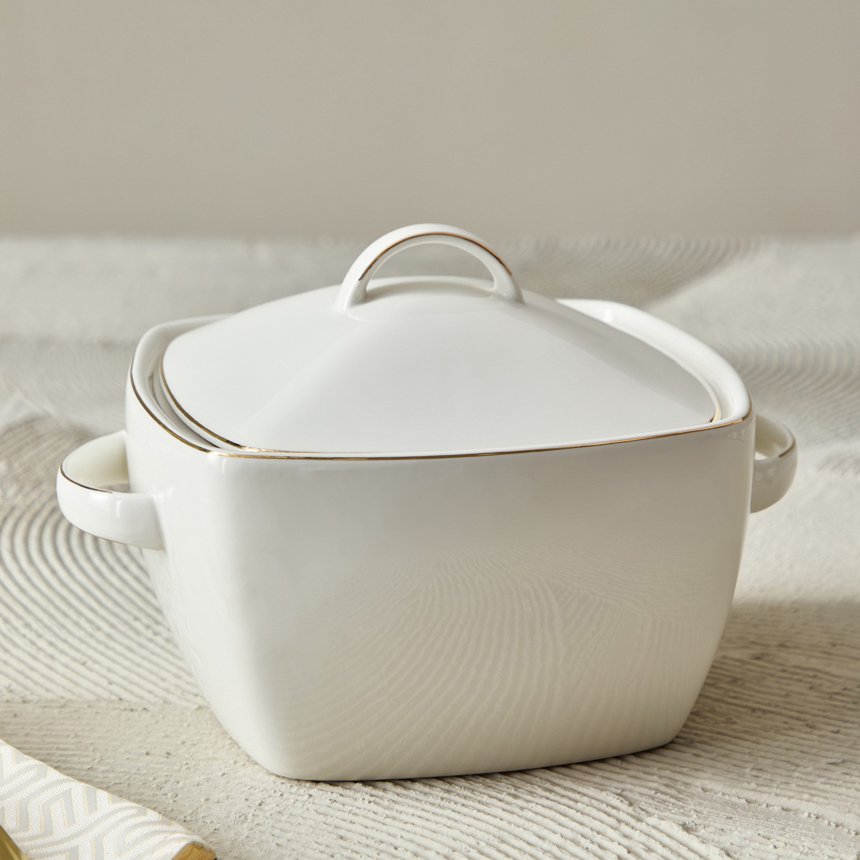 وعاء شوربة من بيس-hbxdecorandfurnishings-tabletop-serveware-image-1