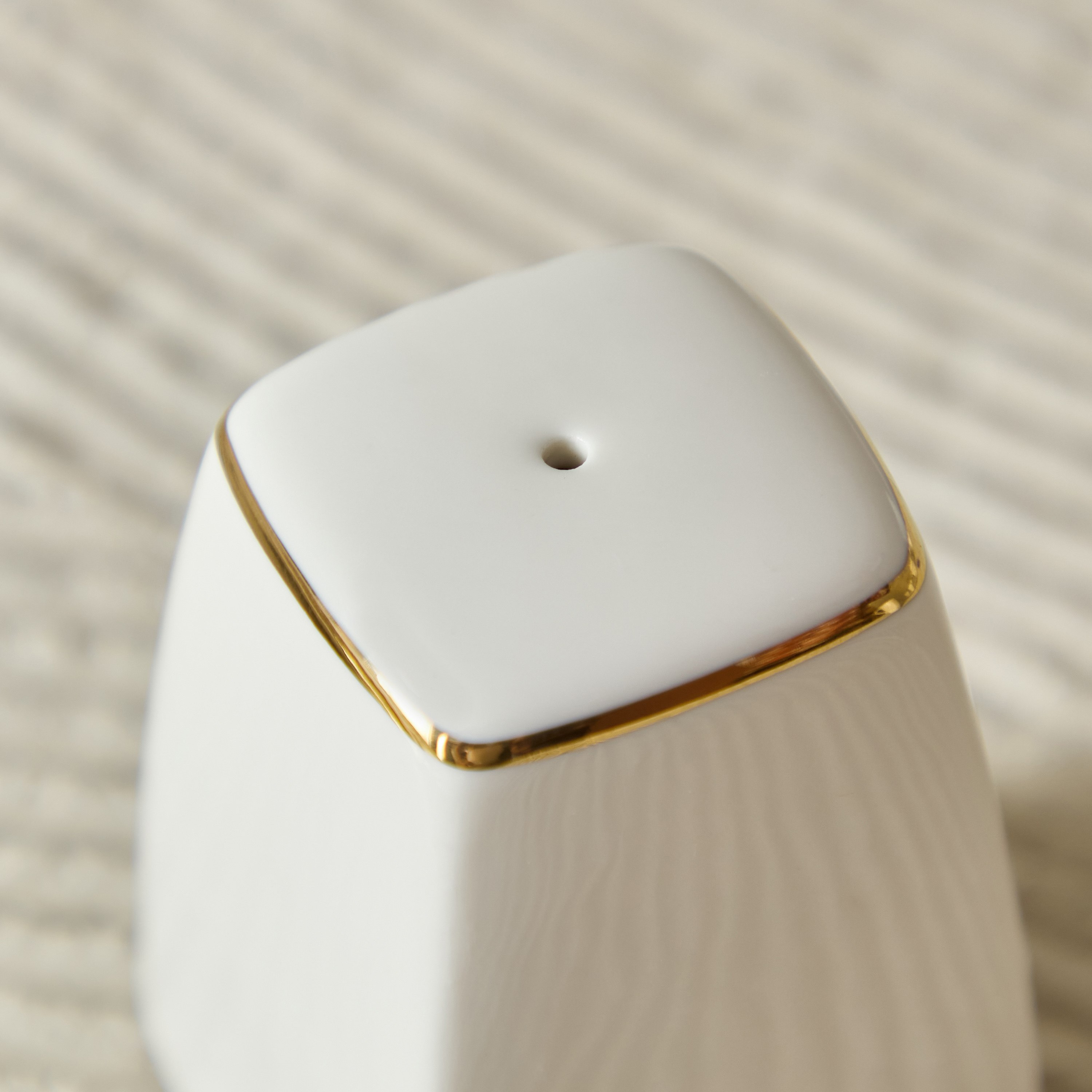 Peace New Bone China Line Salt and Pepper-hbxhomeware-hbxkitchen-image-2