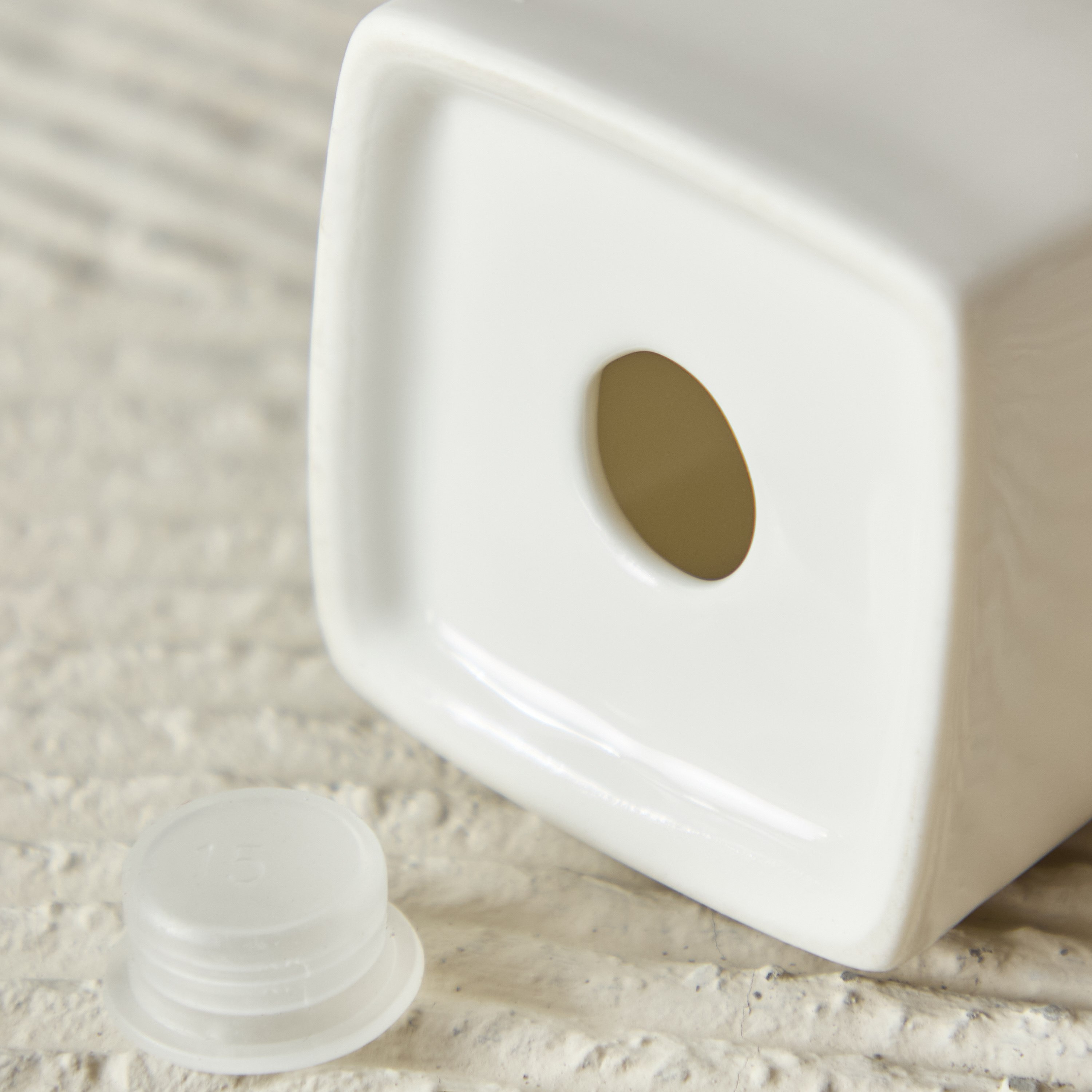 Peace New Bone China Line Salt and Pepper-hbxhomeware-hbxkitchen-image-3