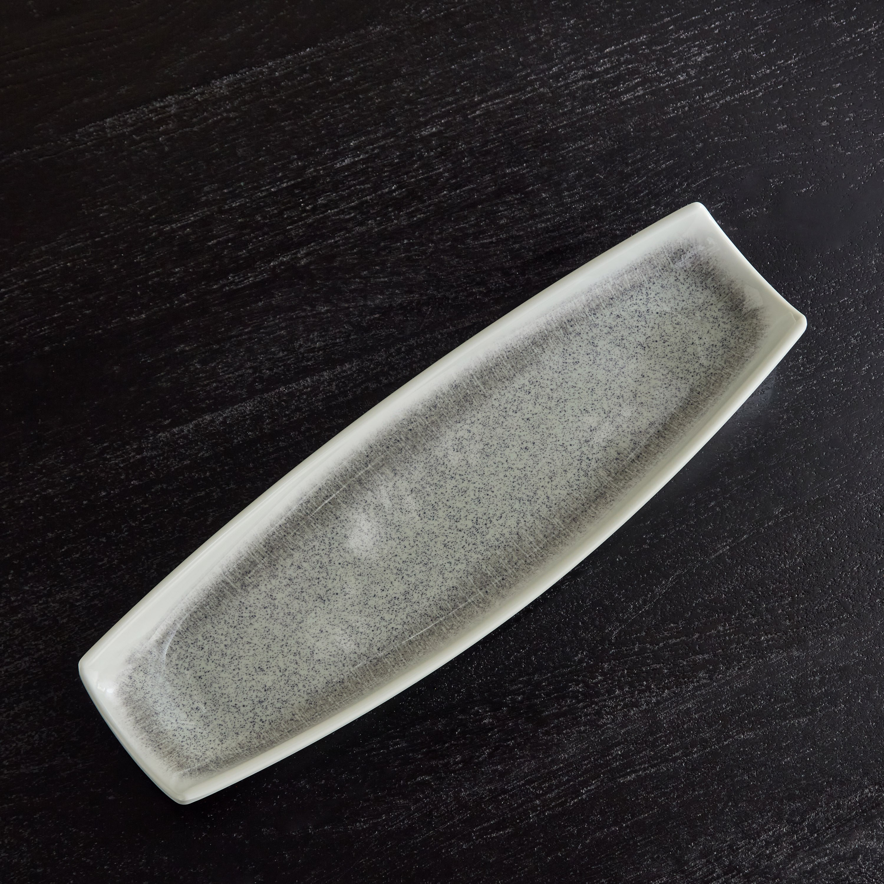 صحن بيضاوي من دوم- 12x2.5x38 سم-hbxdecorandfurnishings-tabletop-serveware-image-2