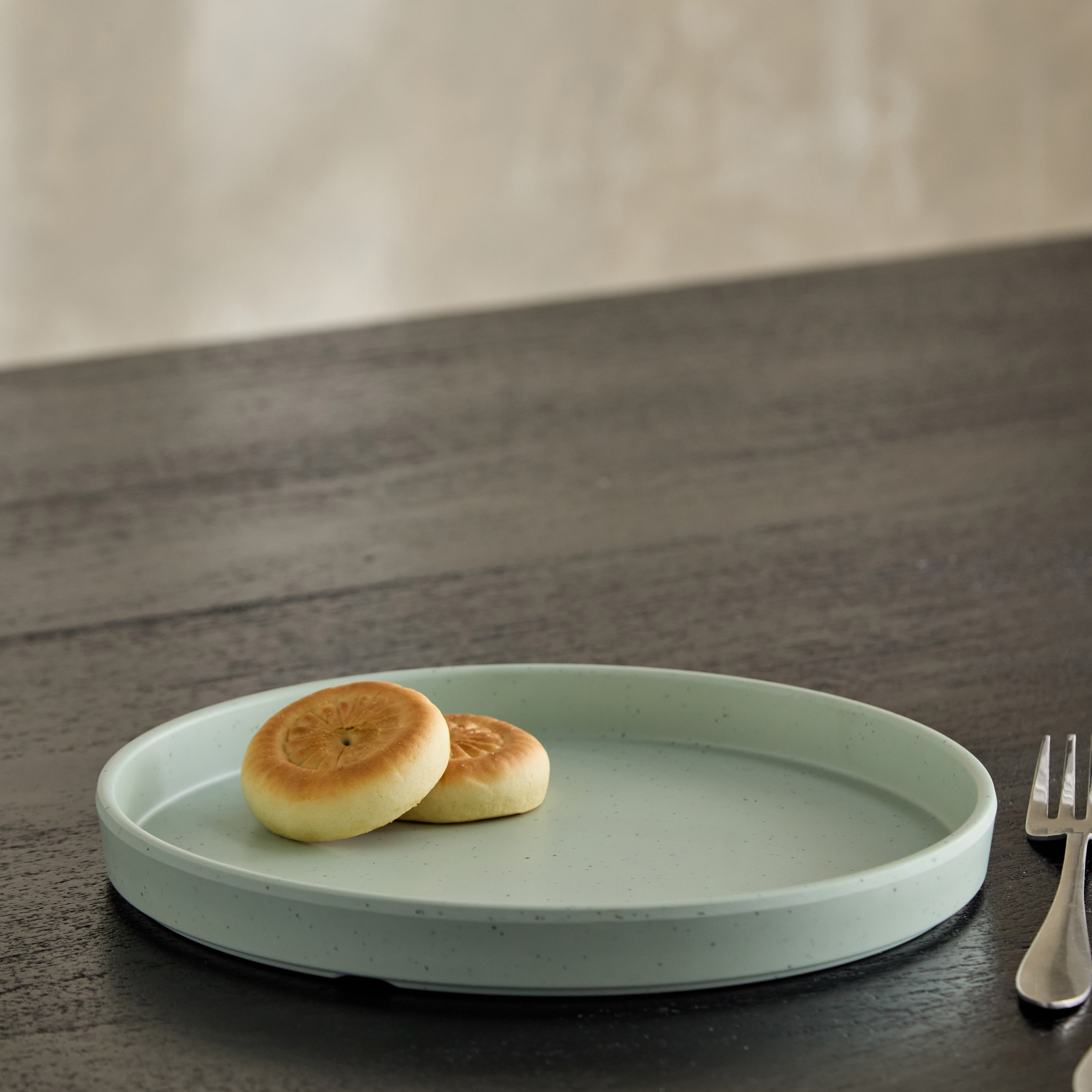Vanilla Speckle Side Plate - 20 cm-hbxdecorandfurnishings-tabletop-crockery-image-1
